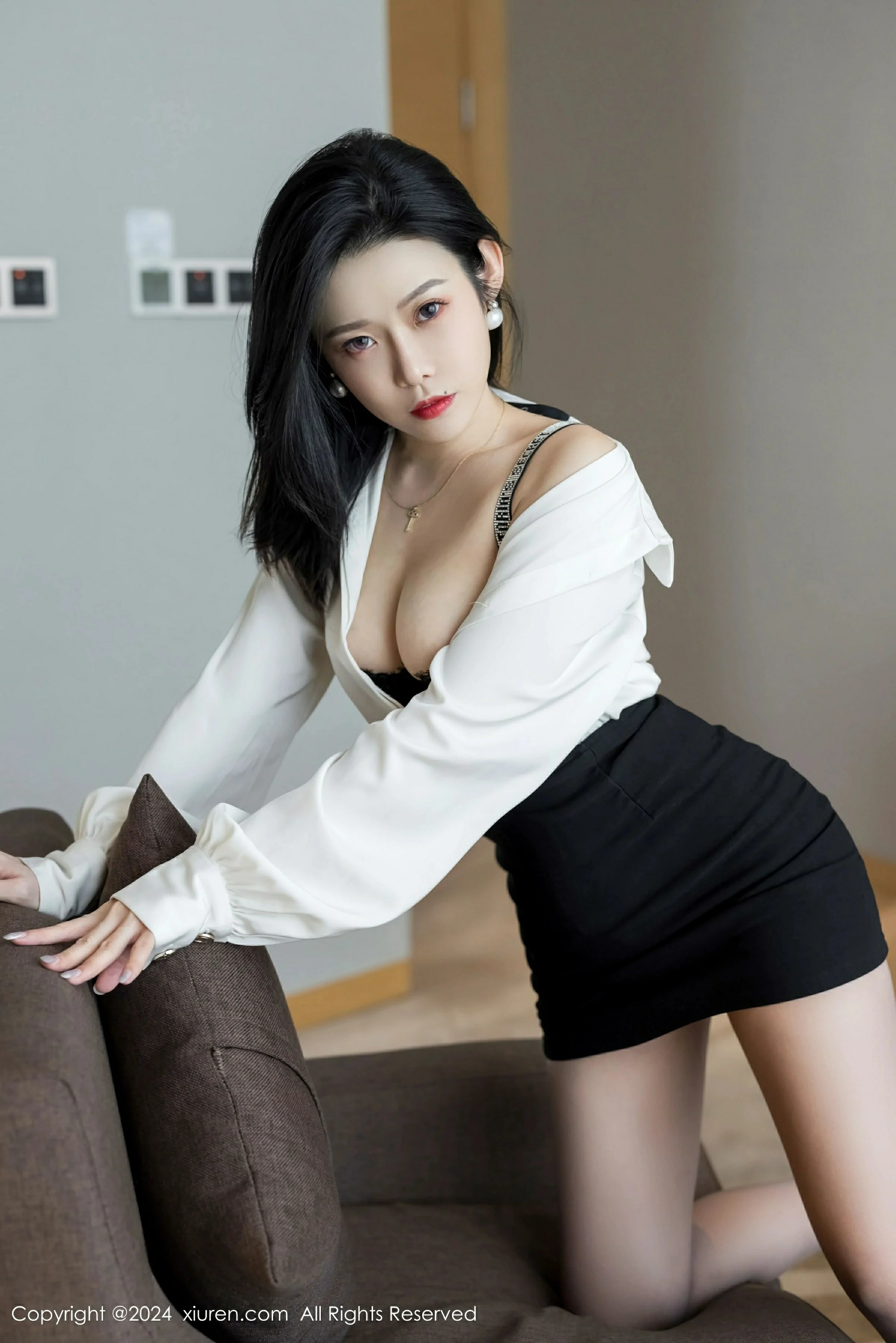 [XiuRen秀人网] 2024.10.23 No.9329 luvian本能第2张