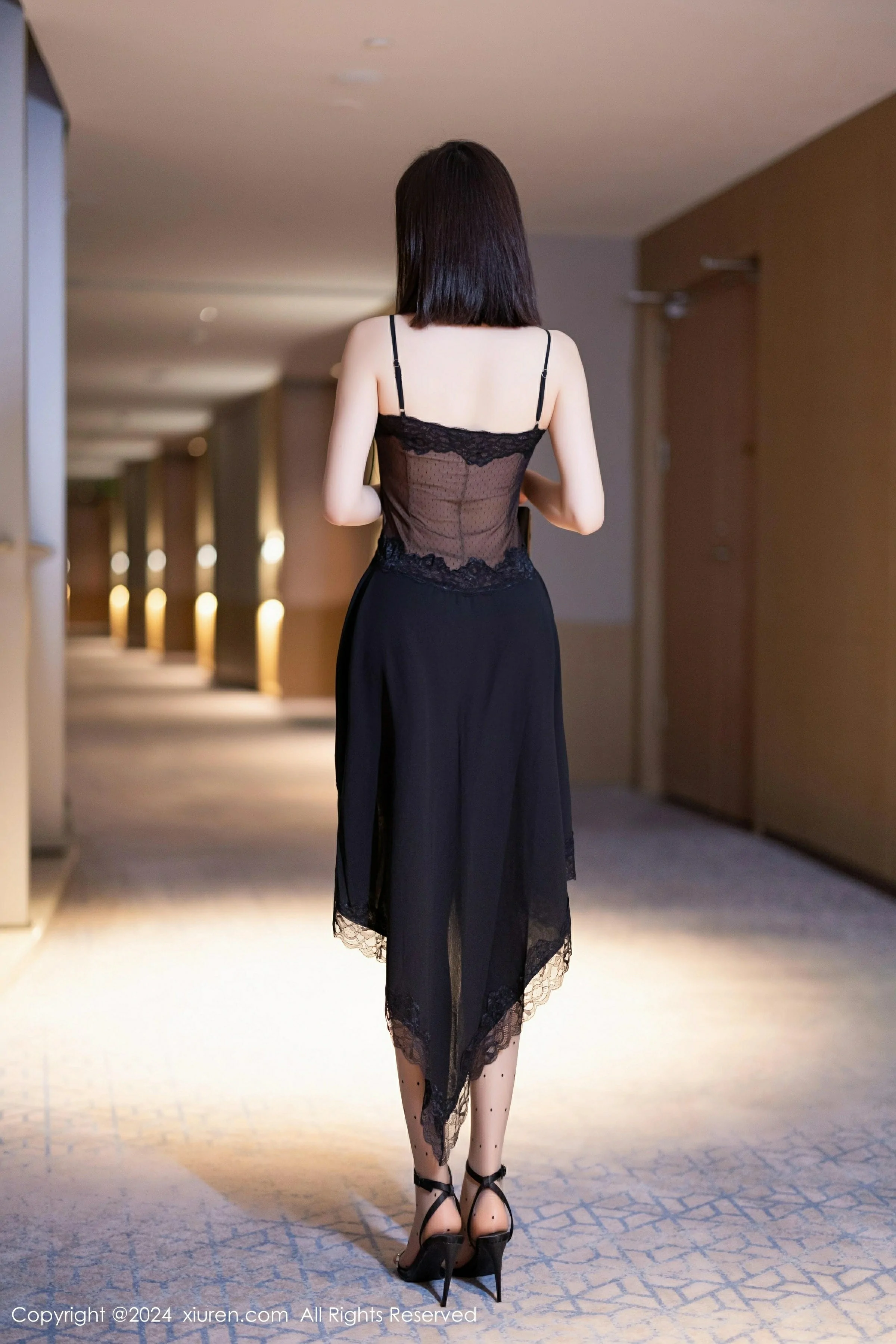 [XiuRen秀人网] 2024.10.24 No.9339 徐莉芝Booty第2张