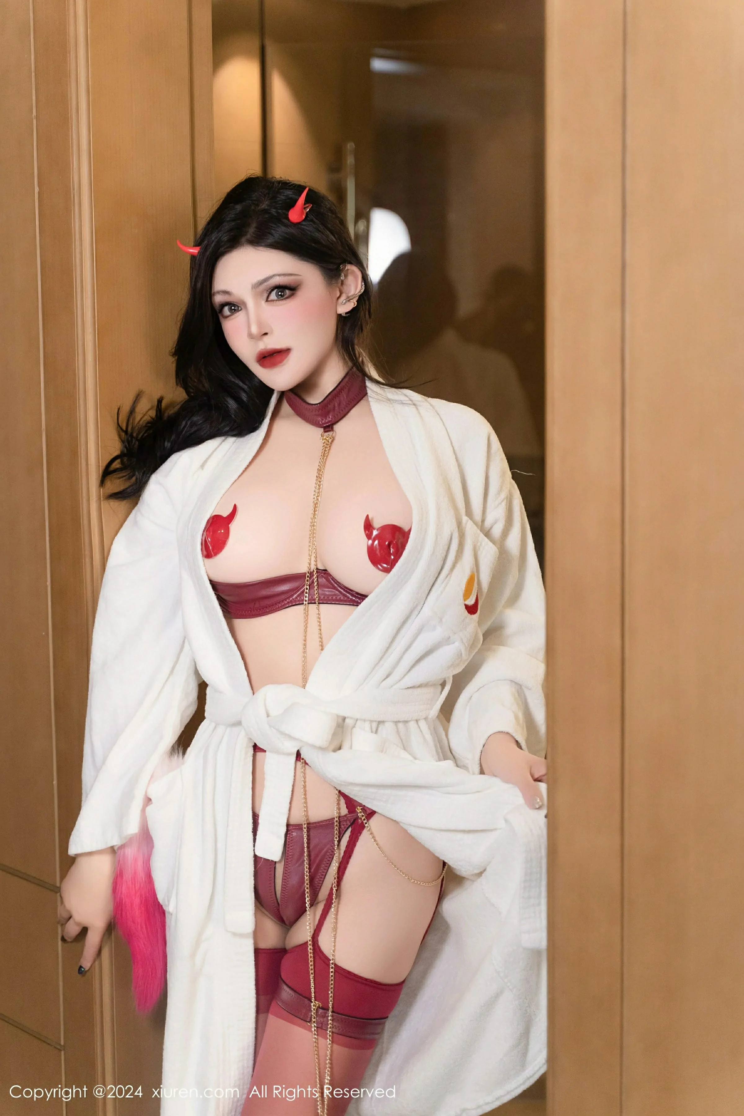 [XiuRen秀人网] 2024.10.28 No.9352 伊丽莎有点白第18张