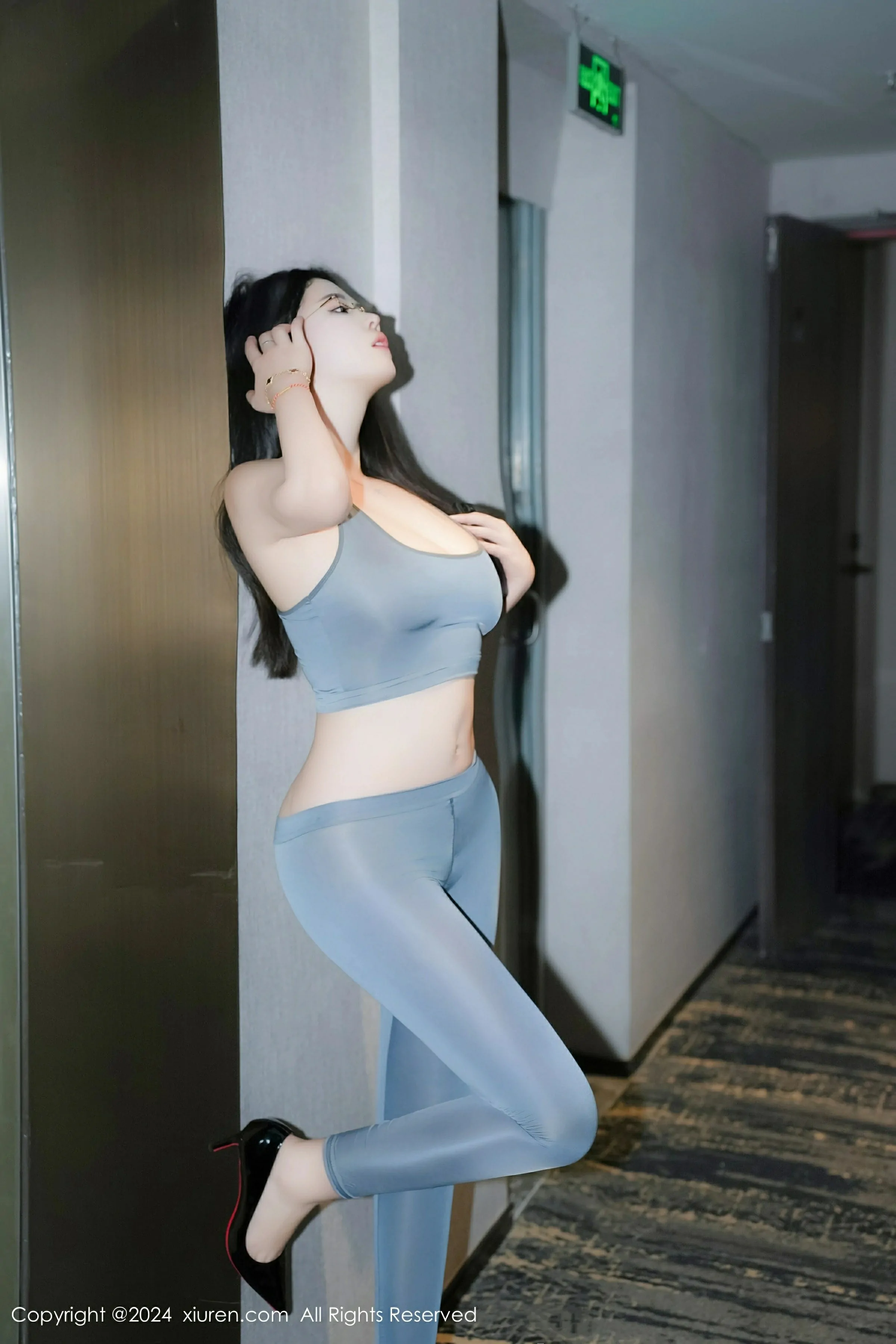 [XiuRen秀人网] 2024.10.29 No.9357 樱桃小犊子第9张