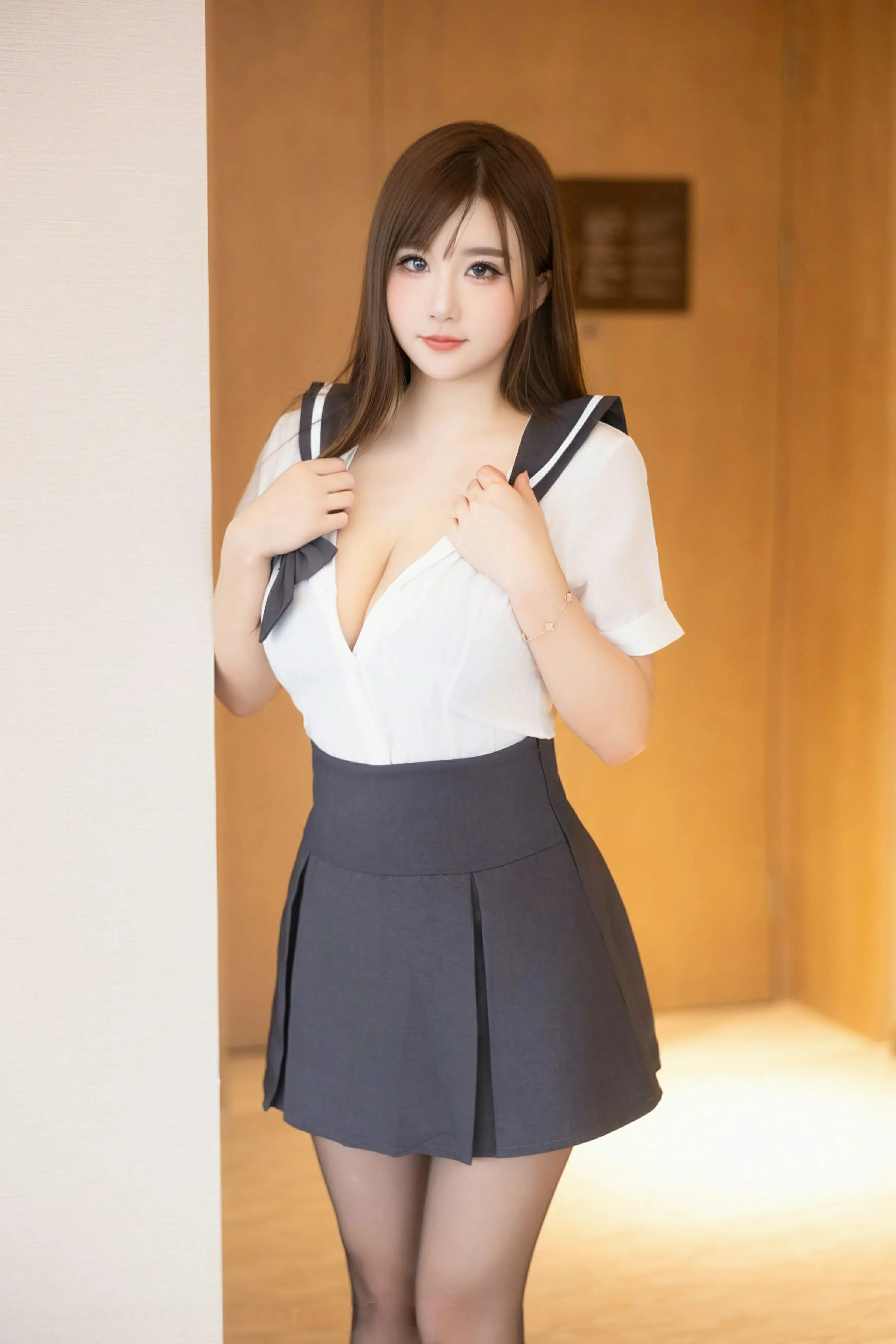 [XiuRen秀人网] 2024.12.26 No.9663 小肉肉咪第2张