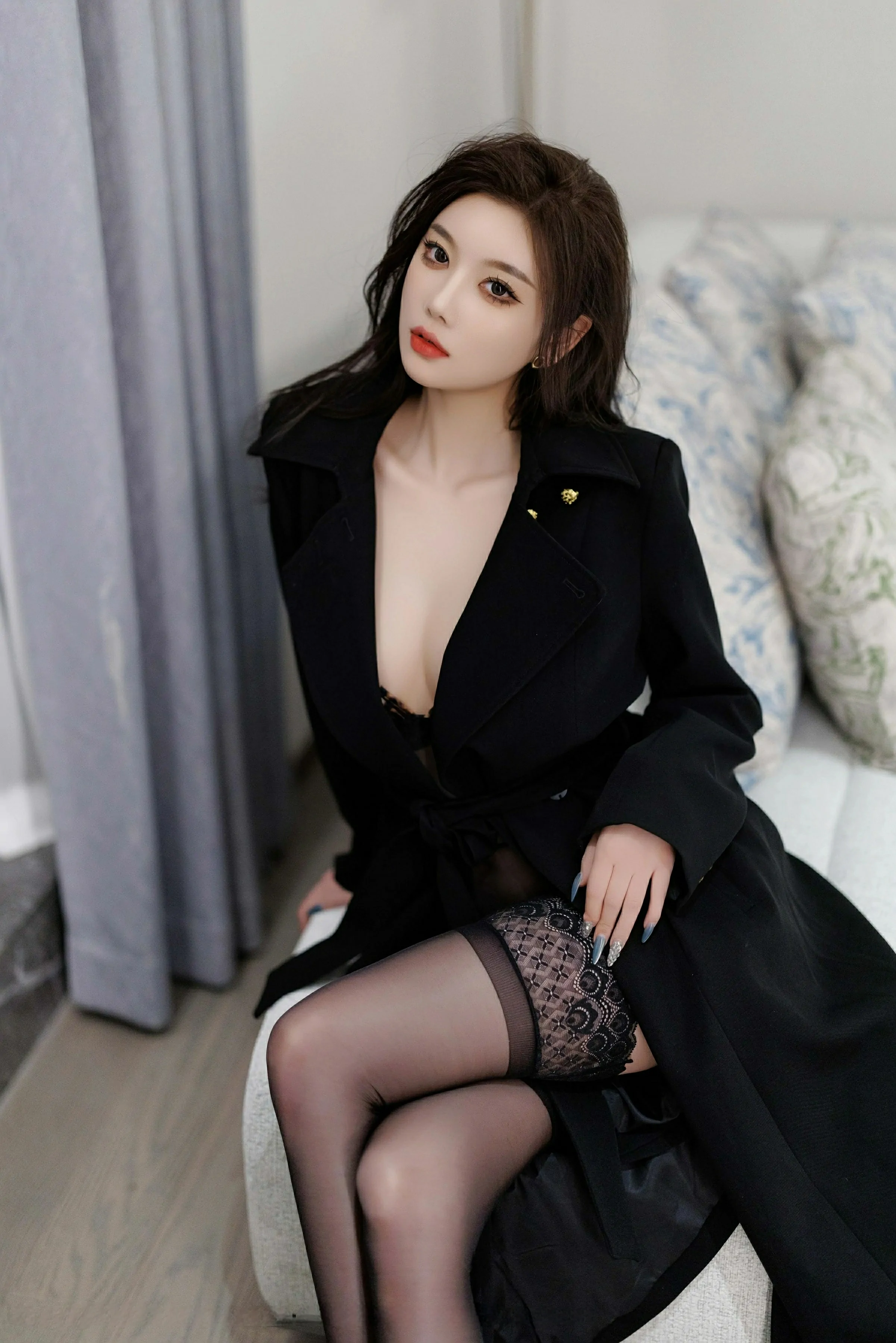 [XiuRen秀人网] 2025.03.07 No.9984 杨晨晨Yome第4张