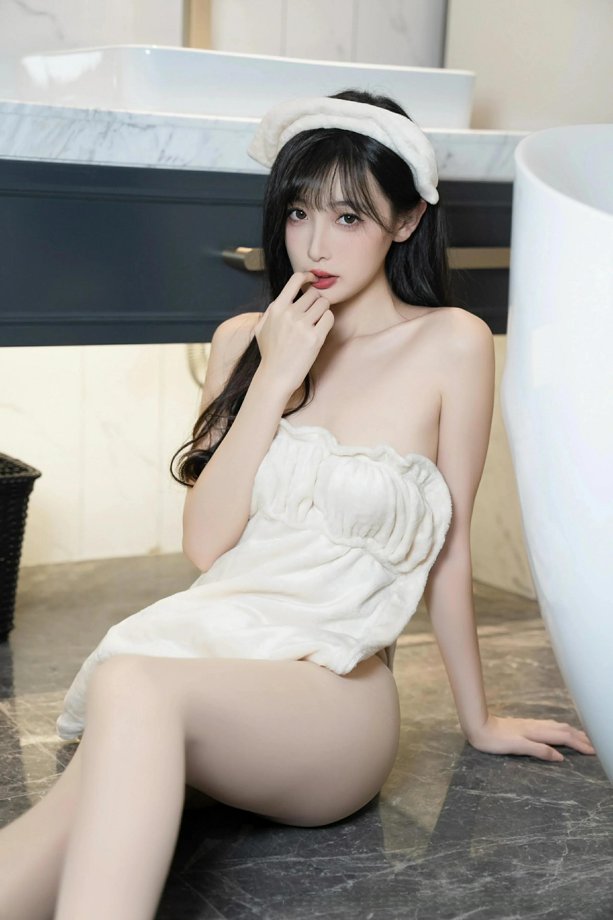[XiuRen秀人网] 2025.03.12 No.10005 樱桃小阑子第9张