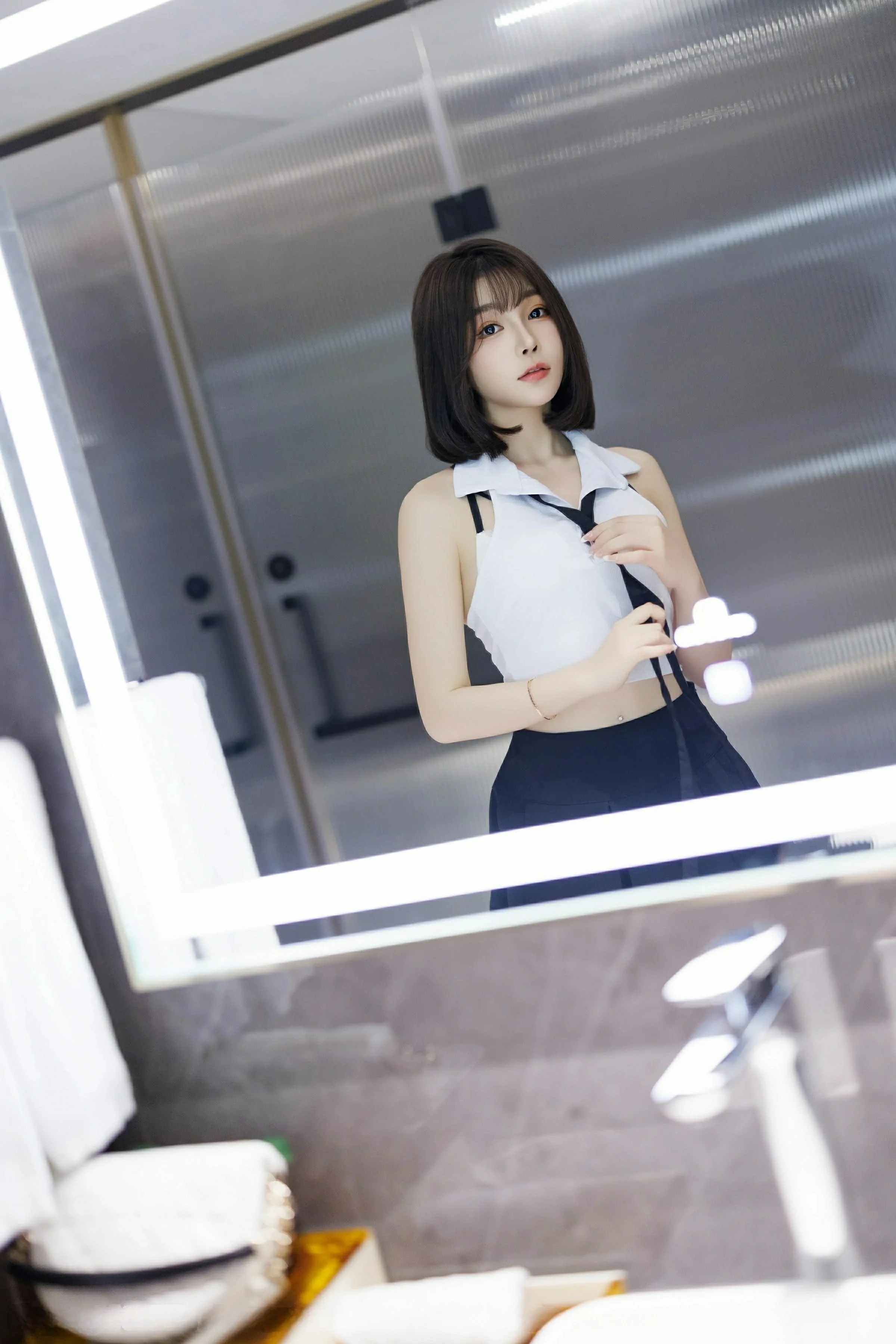 [XiuRen秀人网] 2025.03.20 No.10048 徐莉芝Booty第1张