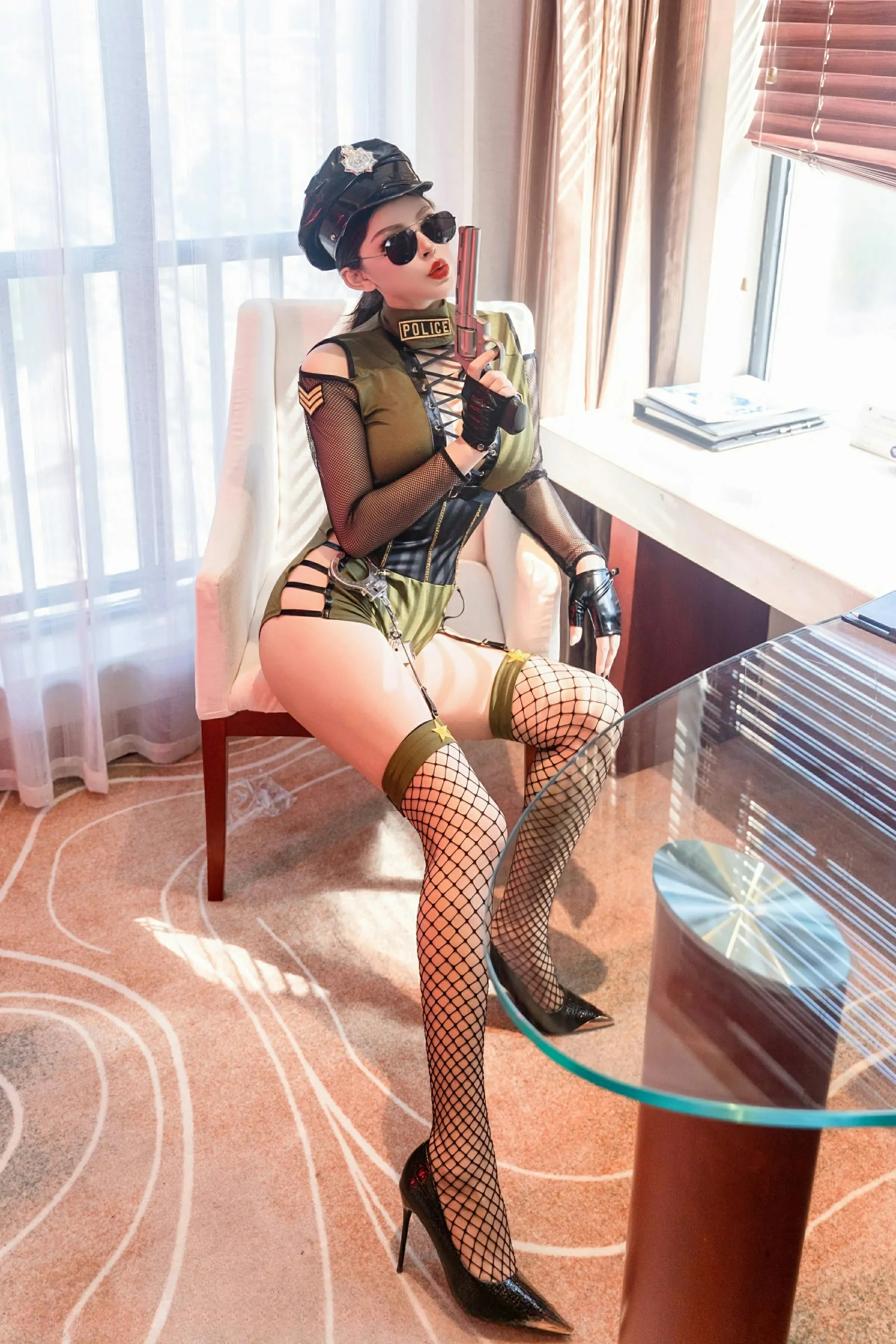 [XiuRen秀人网] 2025.03.25 No.10064 伊丽莎有点白第2张