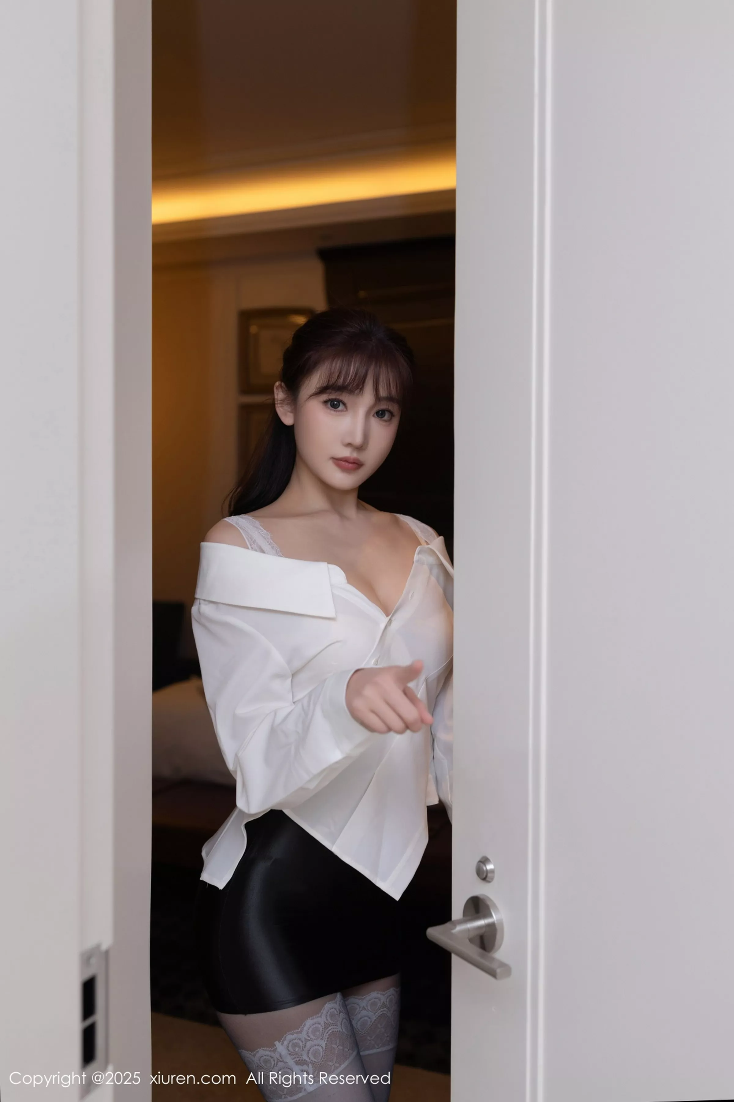 [XiuRen秀人网] 2025.04.17 No.10166 陆萱萱第3张