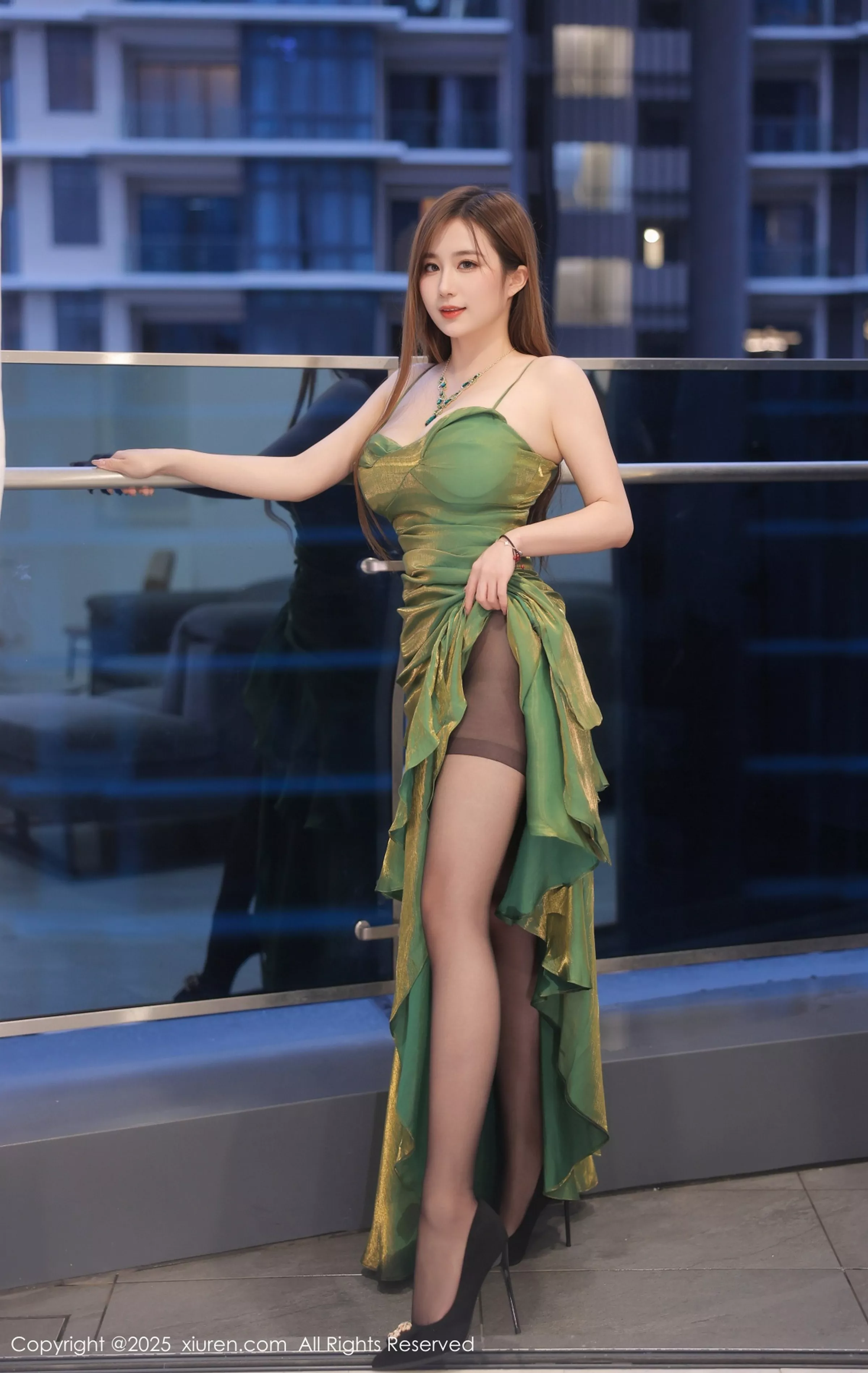 [XiuRen秀人网] 2025.04.18 No.10169 小肉肉咪第2张
