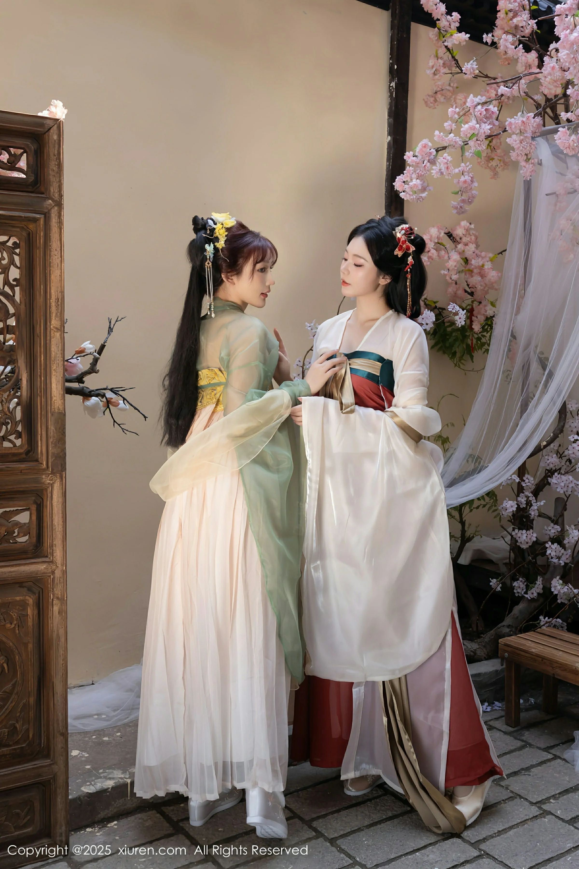 [XiuRen秀人网] 2025.04.29 No.10223 陆萱萱 安然anran 模特合集第3张