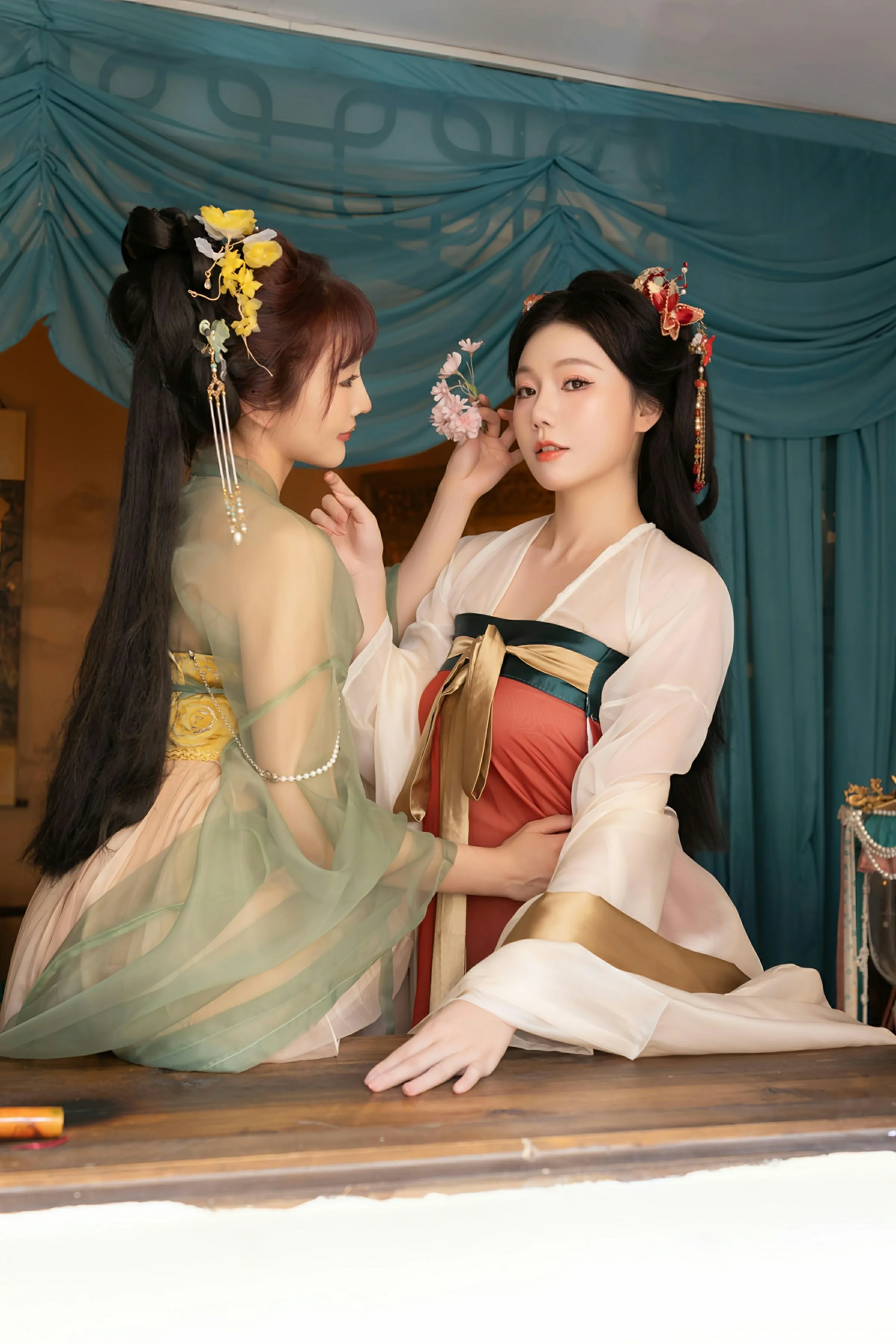 [XiuRen秀人网] 2025.04.29 No.10223 陆萱萱 安然anran 模特合集第5张
