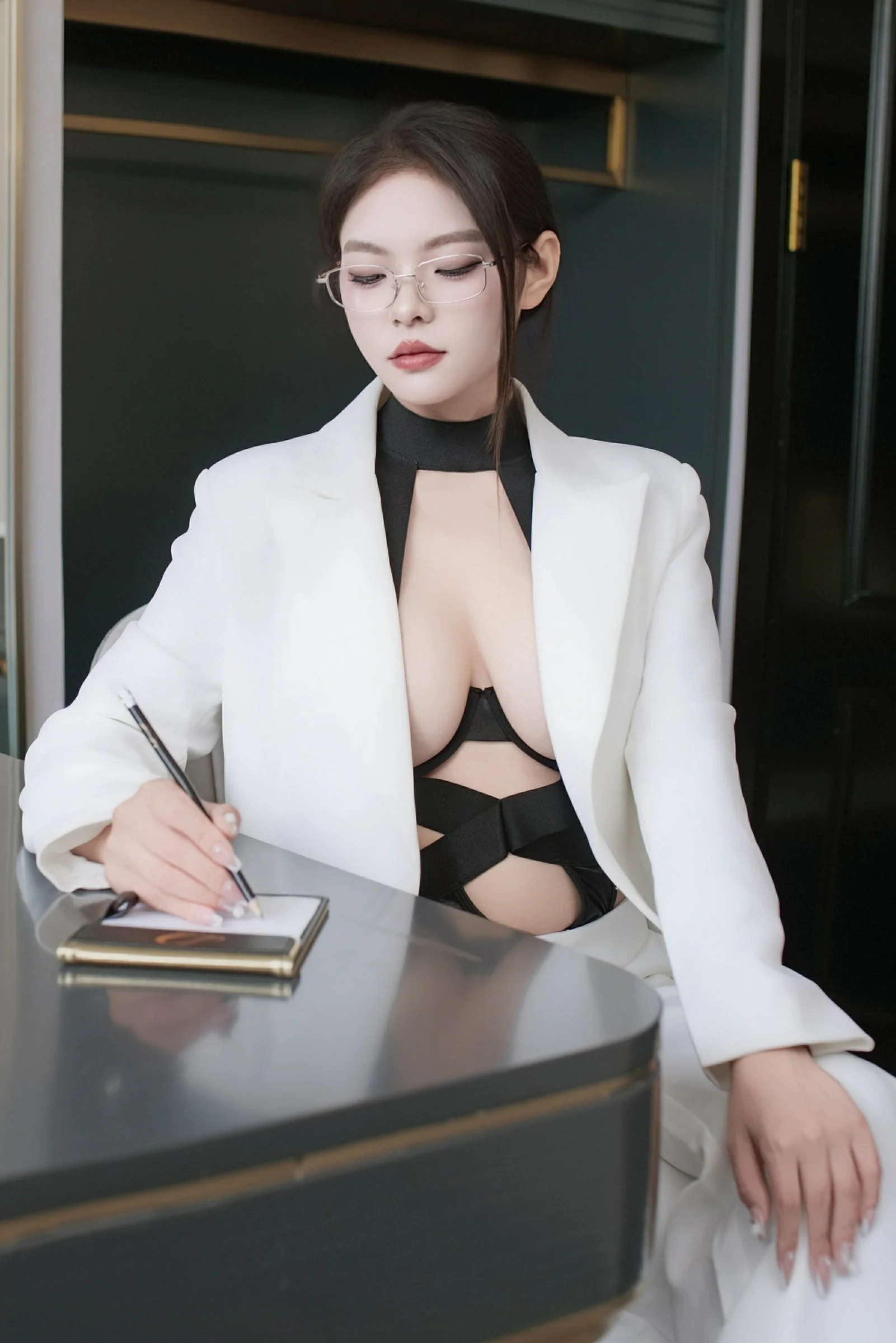 [XIUREN秀人网] 2025.06.26 No.10464 冬安第2张
