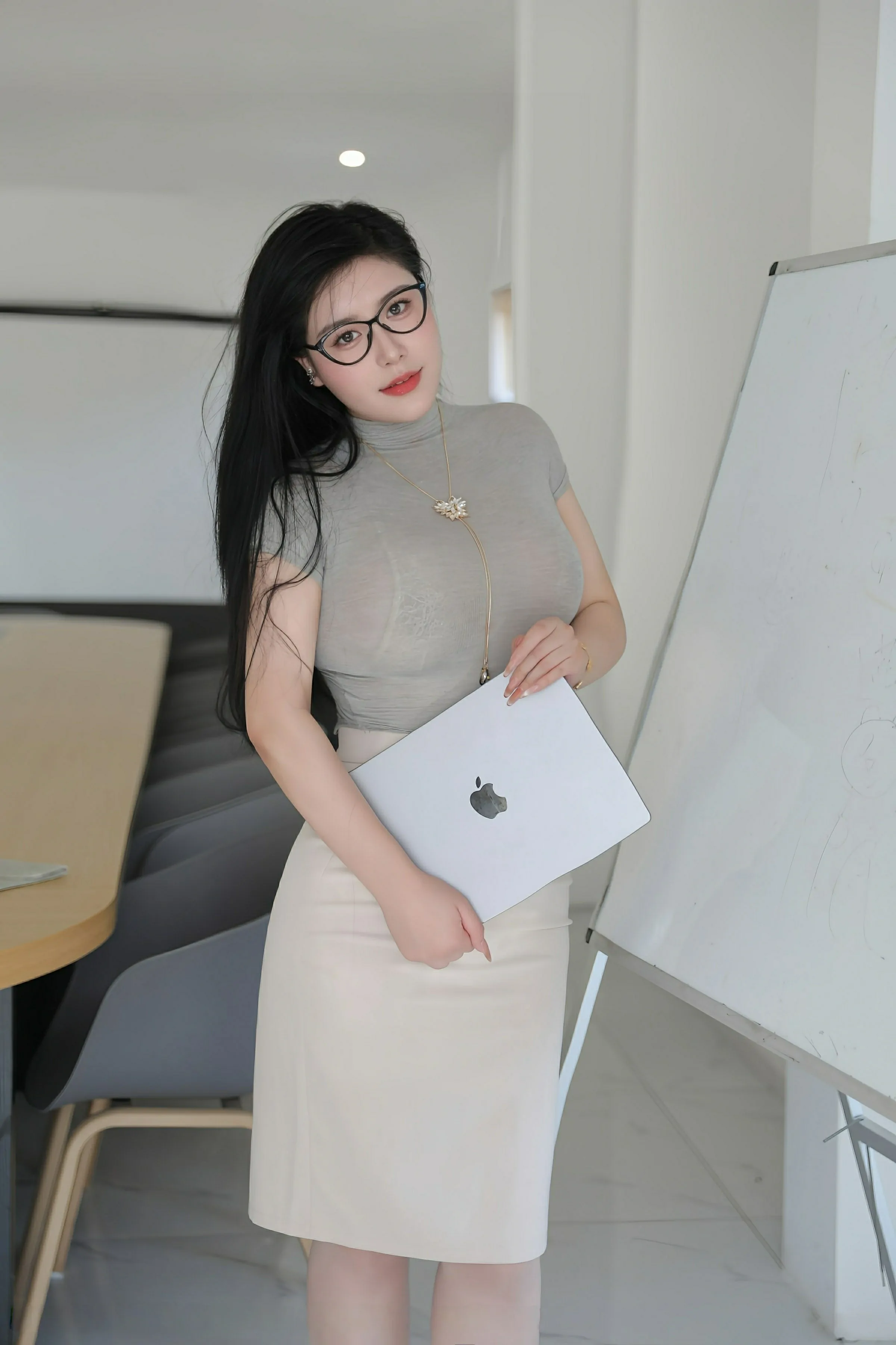 [XIUREN秀人网] 2025.07.01 No.10488 王婉悠Queen第1张