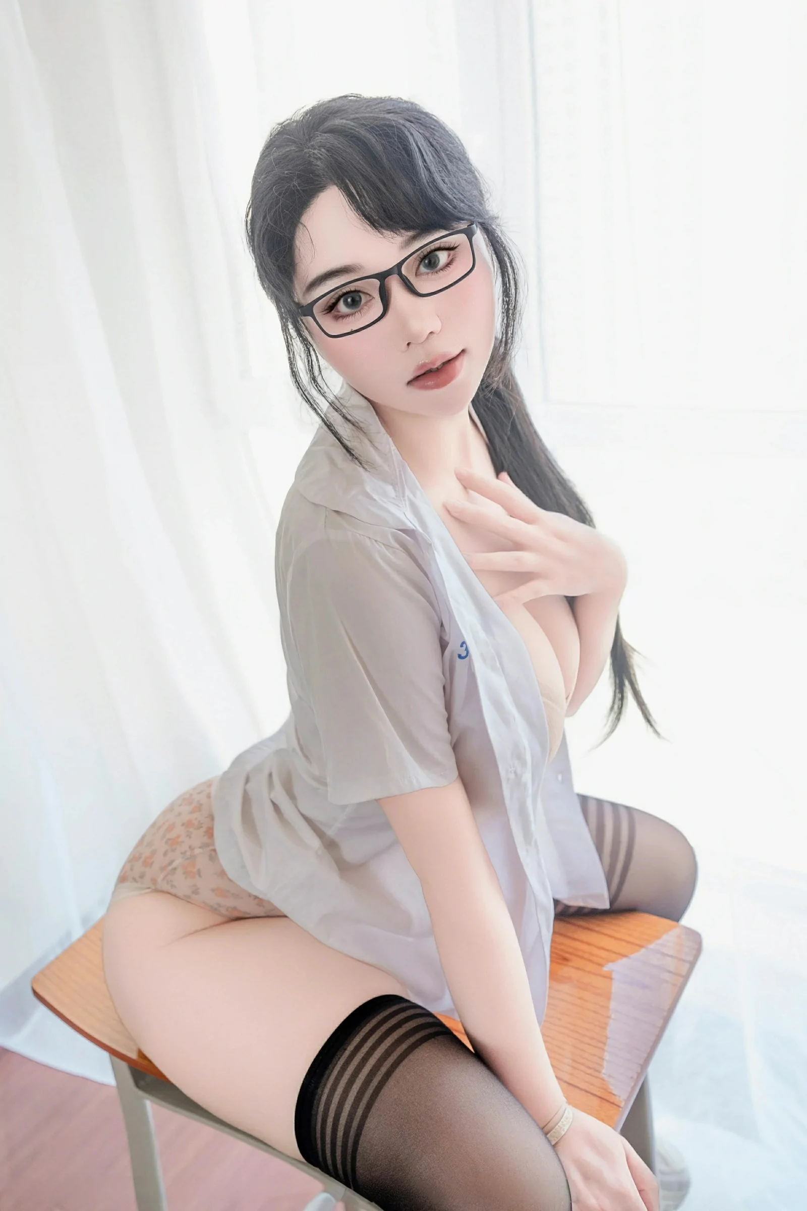 [XIUREN秀人网] 2025.07.10 No.10530 汐汐爱吃草莓第9张