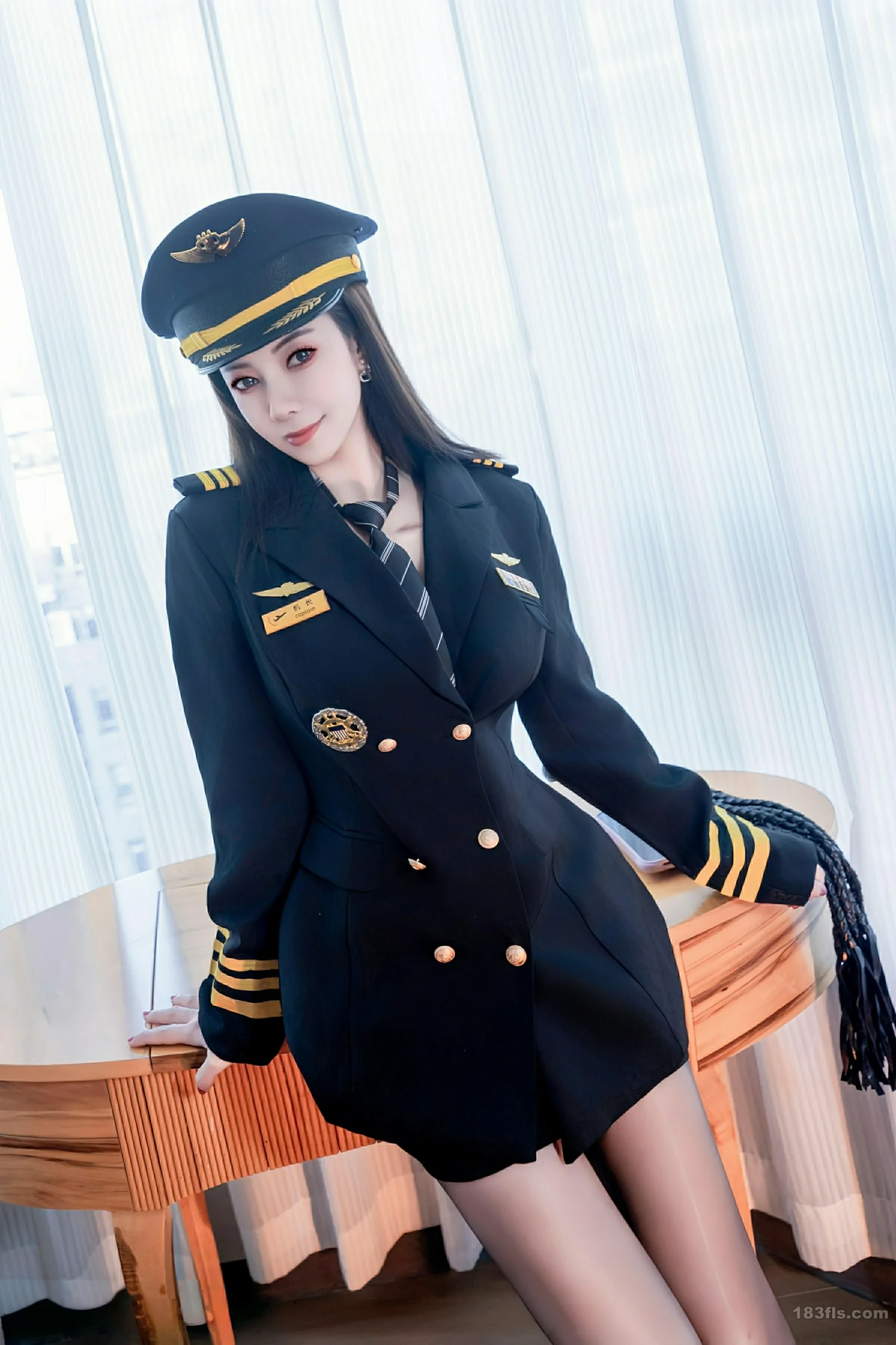 [XIUREN秀人网] 2025.07.24 No.10580 果儿Victoria第4张
