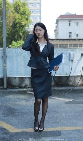 [IESS异思趣向] 2023.11.03 丝享家1576：小宝《懂事早到女人》[88P]