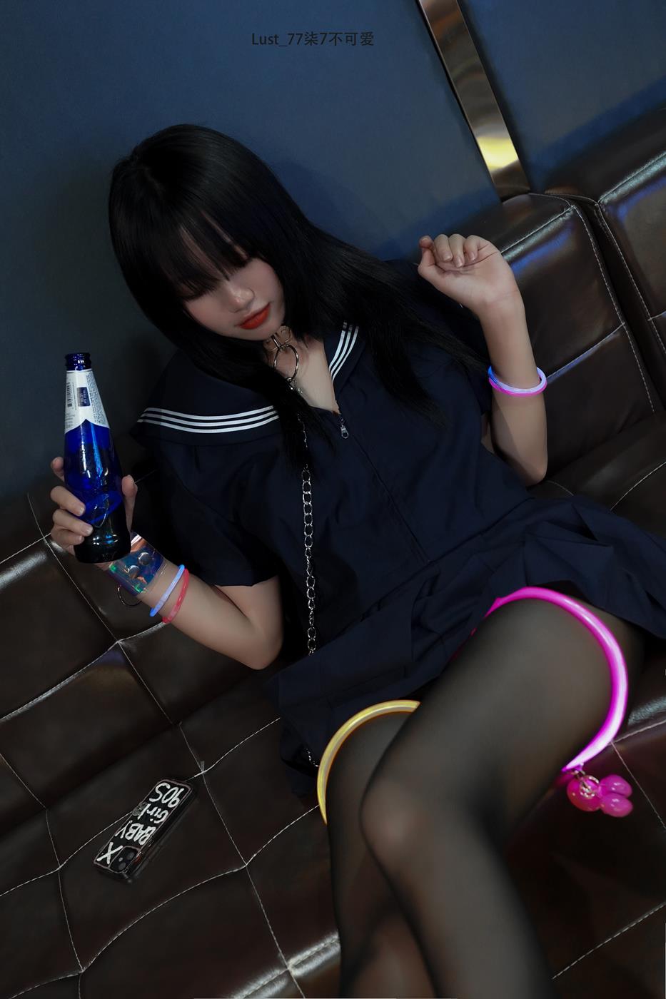 人气Coser@柒柒要乖哦 反差JK少女 [86P]第4张