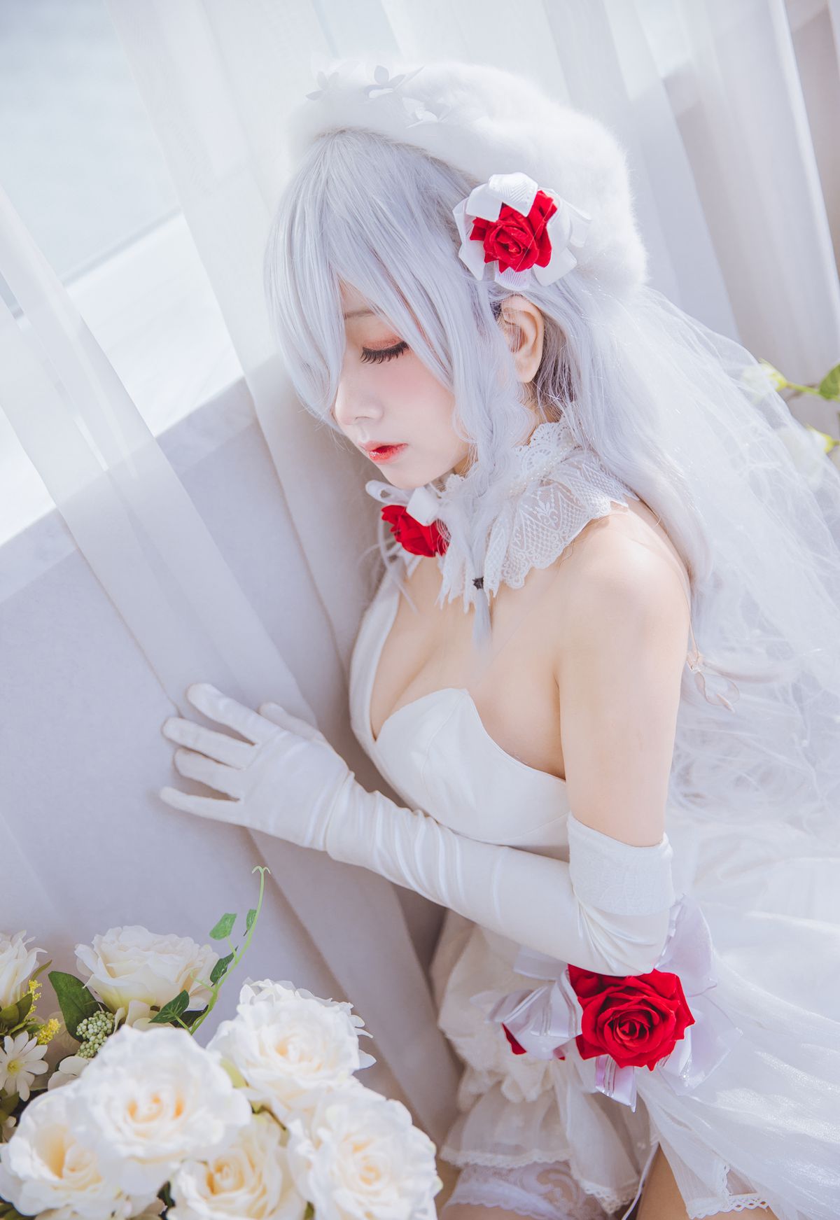 微博人气Coser@日奈娇 礼服 在现浏览第7张