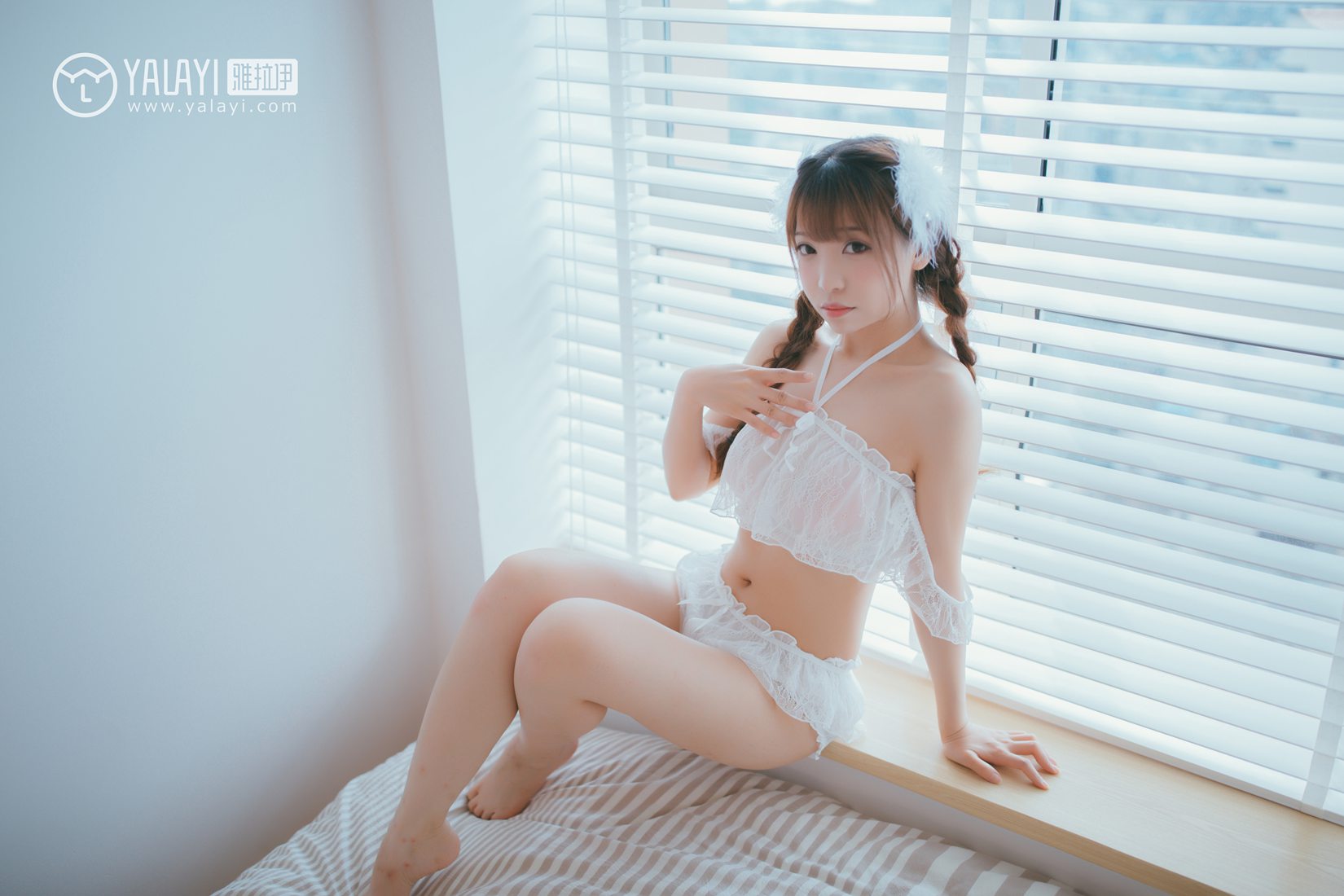 [YALAYI雅拉伊] 2019.03.20 No.061 白色桔梗花 水花儿 在现浏览第1张