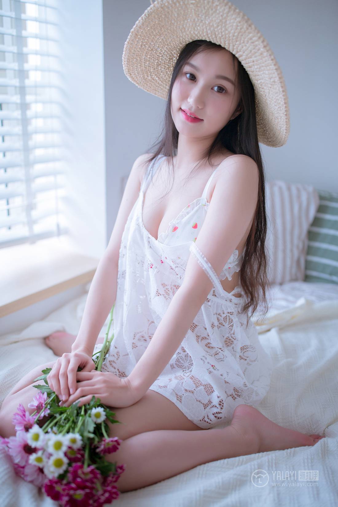 [YALAYI雅拉伊] 2019.02.14 No.185 你是我手里那束花 仙女不会灰 在现浏览第7张