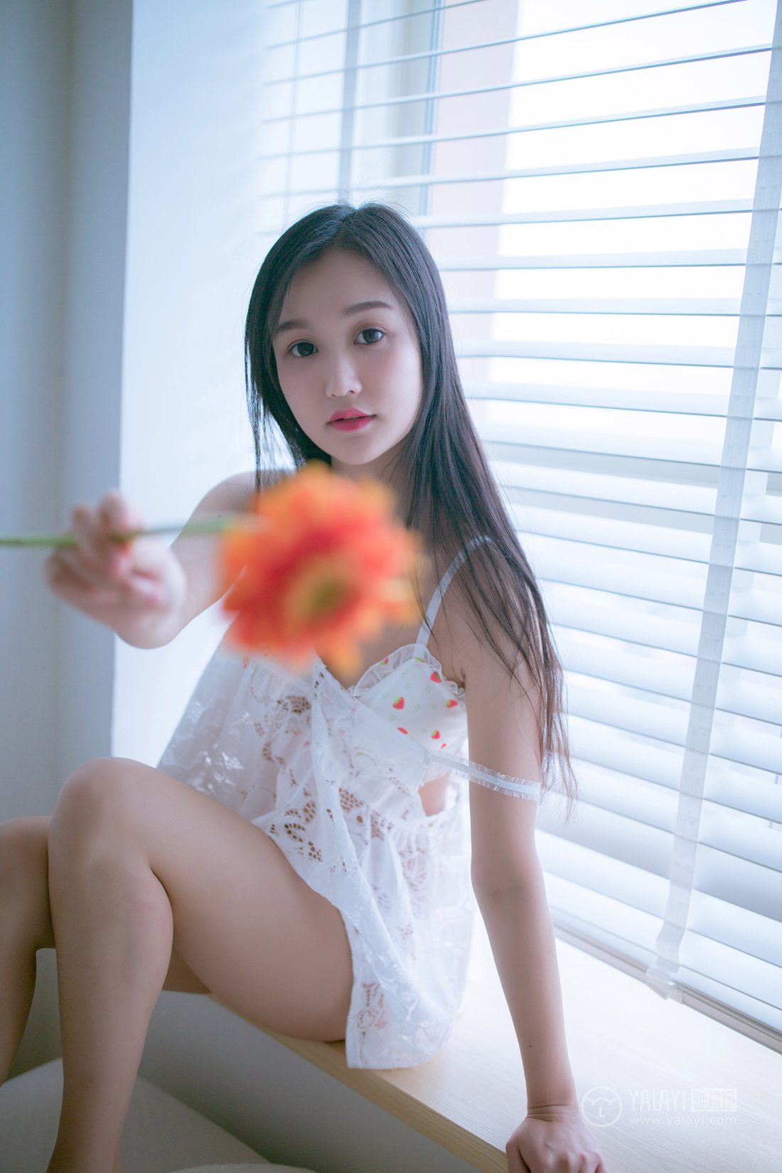 [YALAYI雅拉伊] 2019.02.14 No.185 你是我手里那束花 仙女不会灰 在现浏览第9张