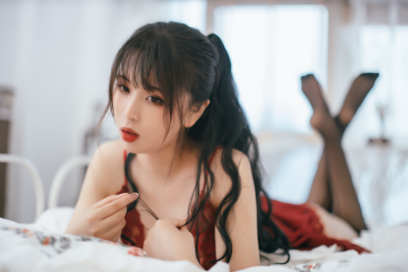 轩萧學姐 &#8211; Claret [27P]第1张