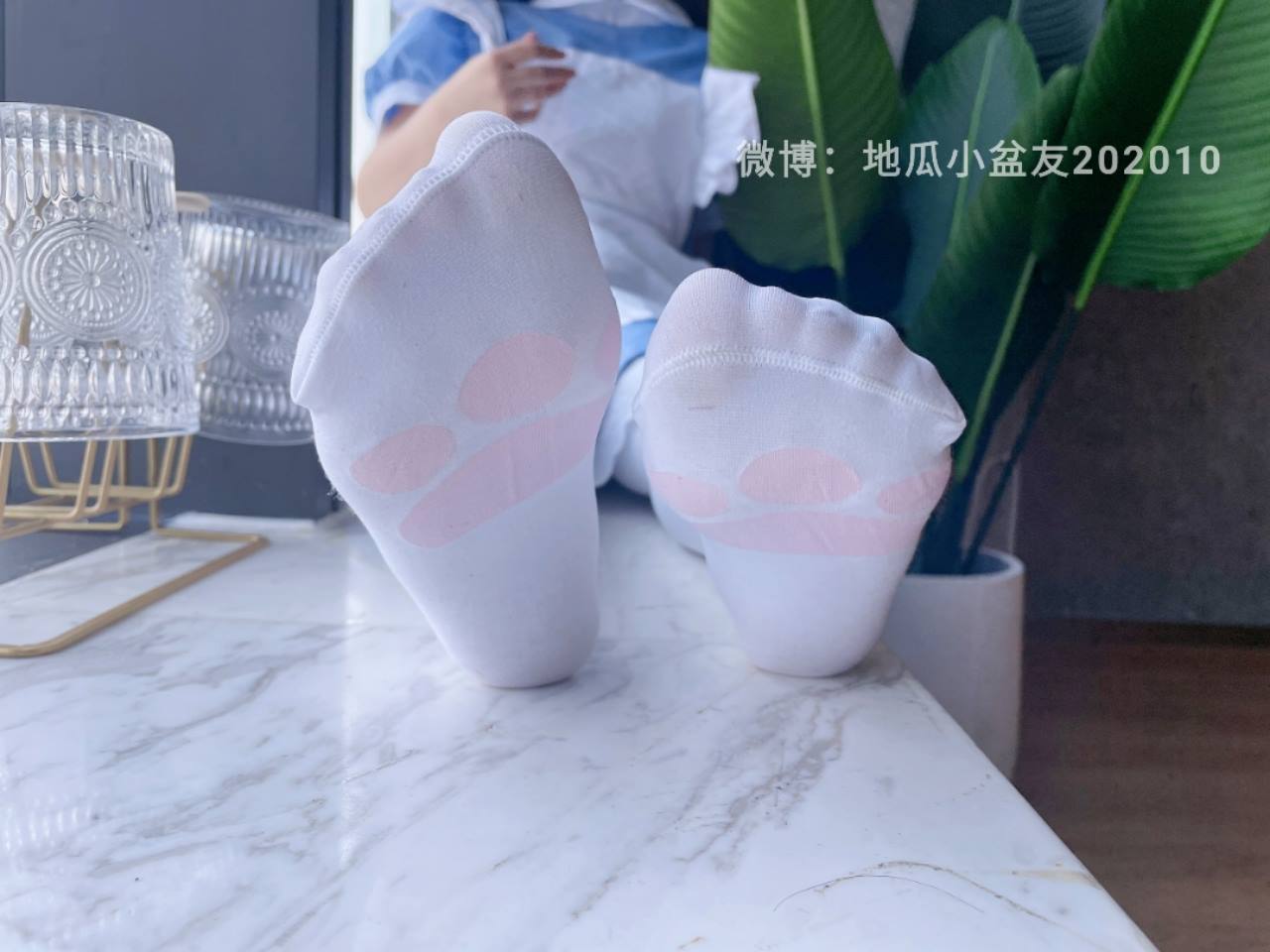 网紅Coser@地瓜小朋友 -蓝女仆装白丝族台球[21P]第3张