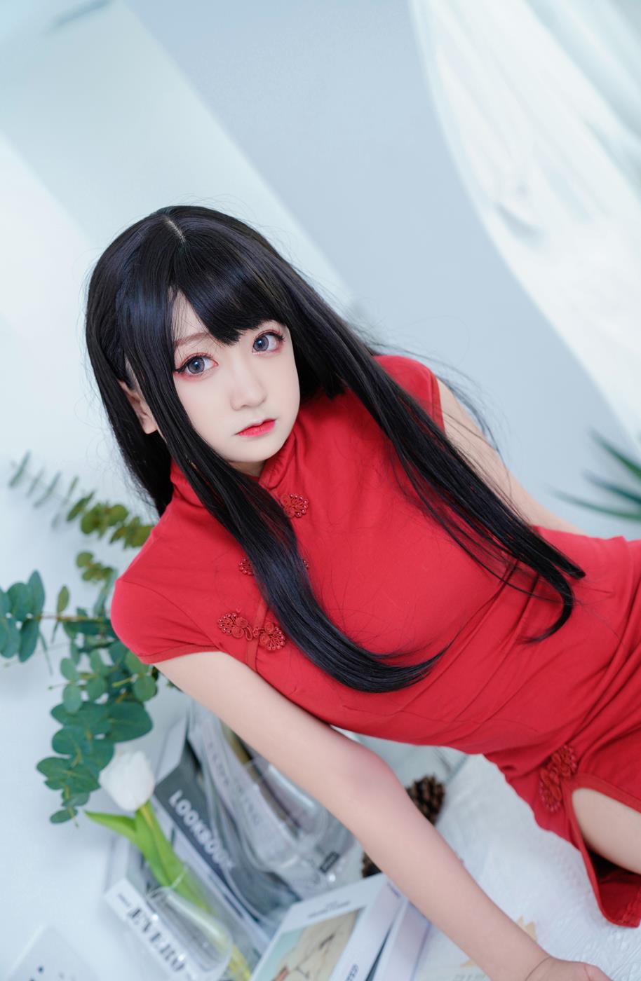 网紅Coser@-桃夭葵 红旗袍 [41P]第1张