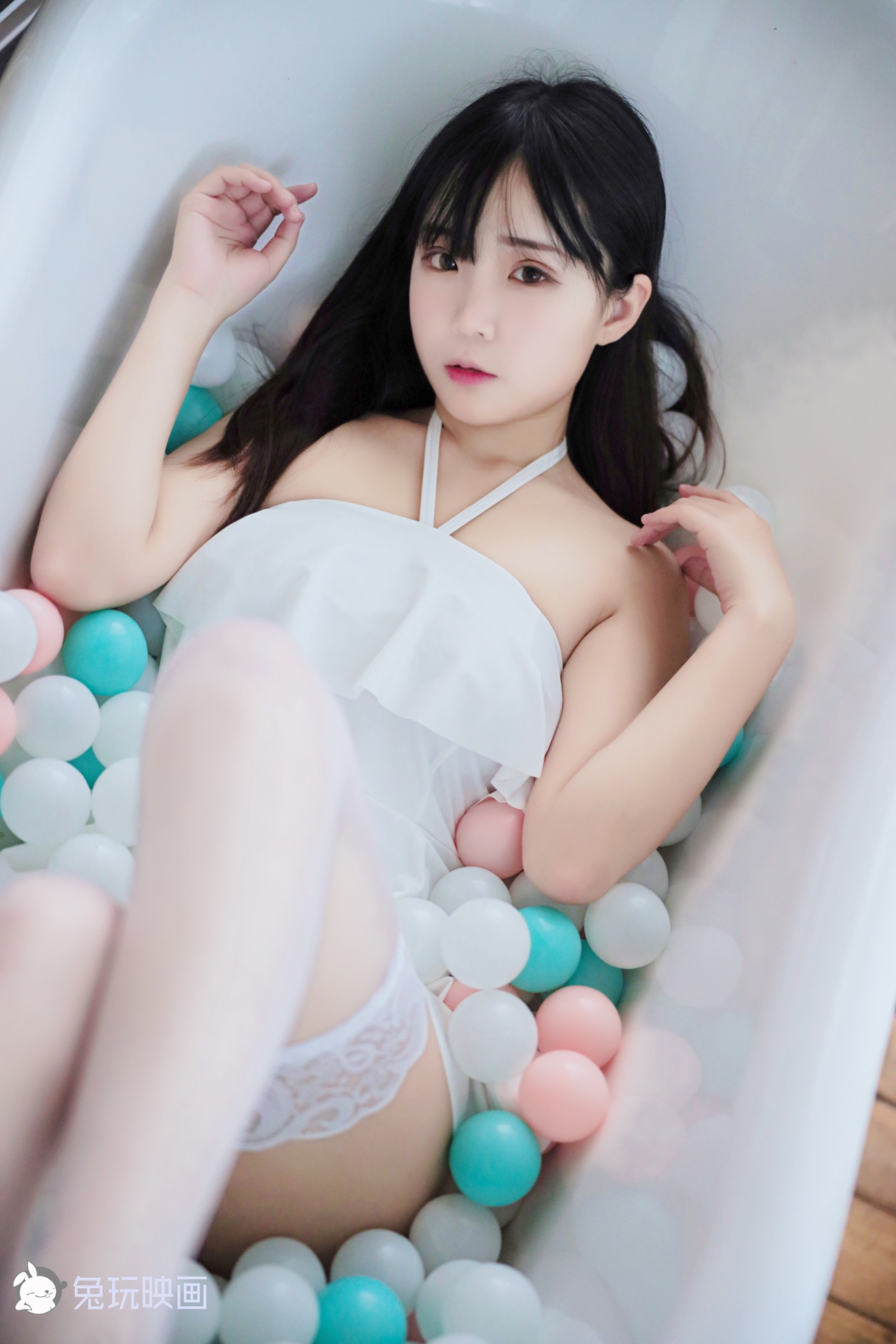 御子Yumiko &#8211; 御子的白裙 [47P]第8张