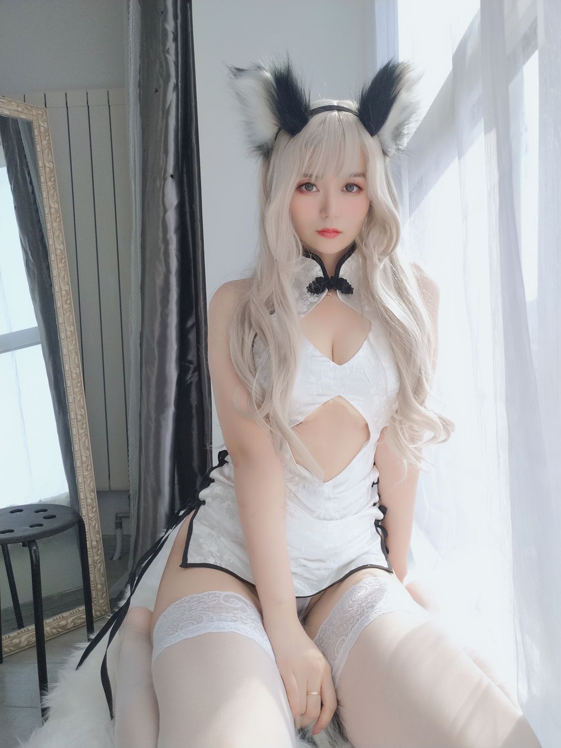 人气动漫Coser@白银81 小白狼 在现浏览第1张