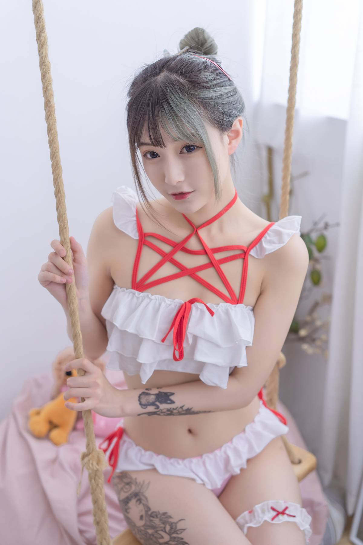 人气动漫Coser@铁板烧鬼舞 至服本 泳衣 在现浏览第4张