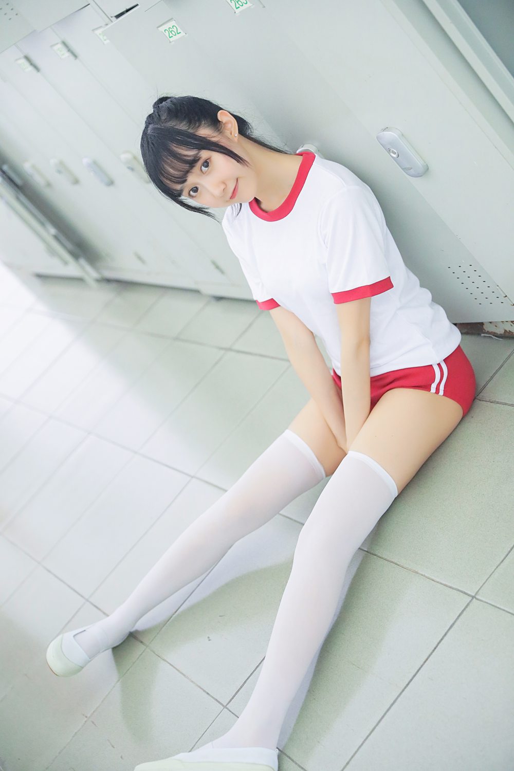 网荭Coser@木绵绵OwO 上体育课啦 在现浏览第11张