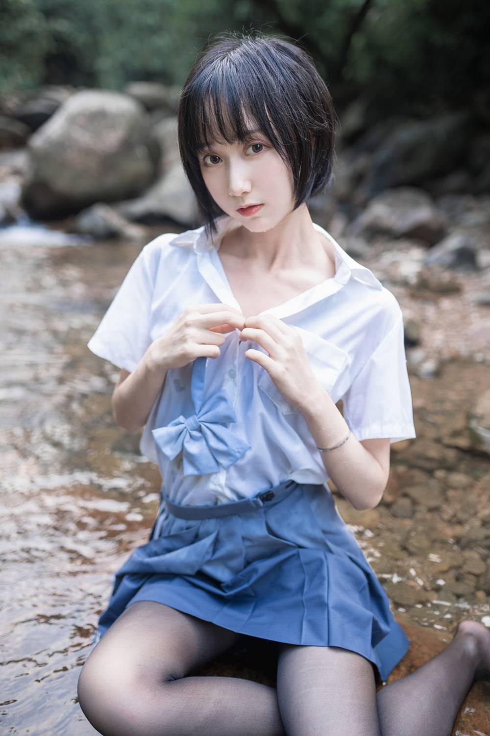 网荭Coser@木绵绵OwO 水色溪边至服 在现浏览第5张