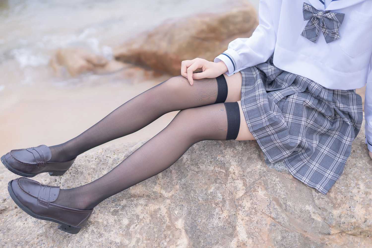 网荭Coser@木绵绵OwO 海边JK 在现浏览第7张