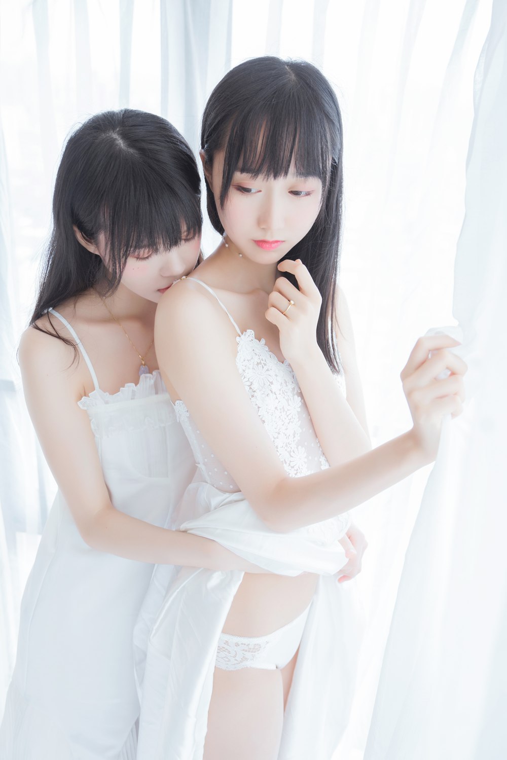 网荭Coser@木绵绵OwO 朝(白裙×白裙) 在现浏览第4张