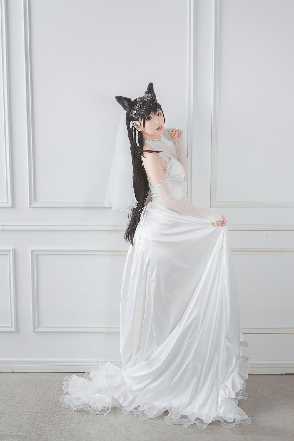 网荭Coser@面饼仙儿 爱宕花嫁 在现浏览第3张