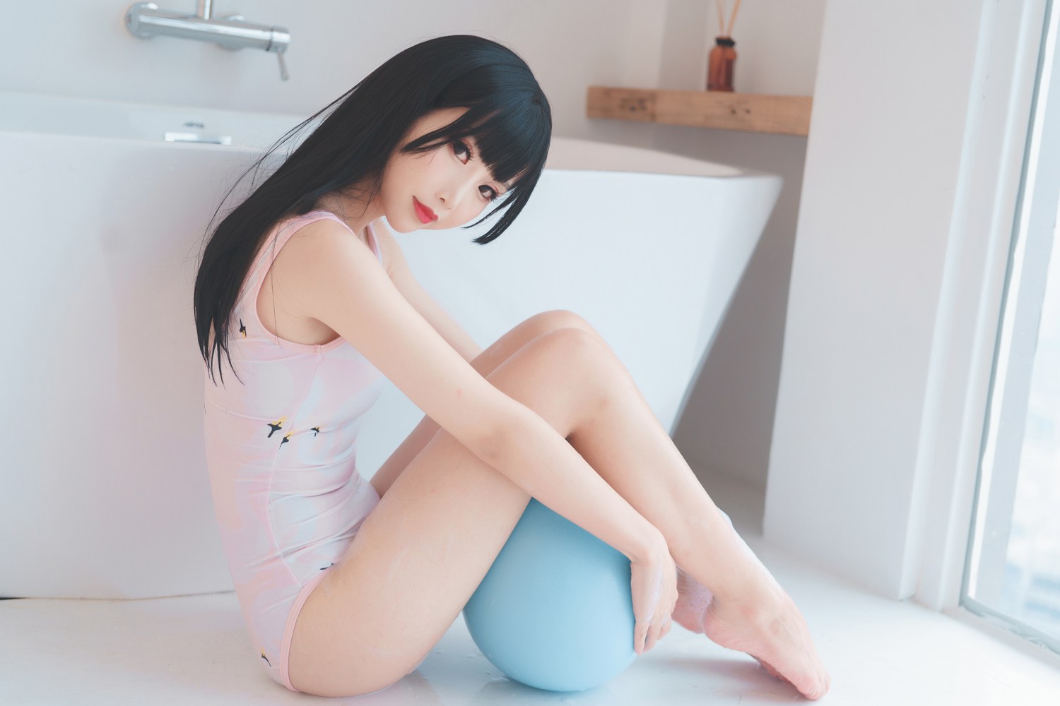 网荭Coser@面饼仙儿 浴缸泡泡 在现浏览第1张