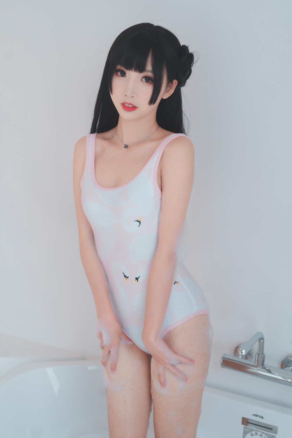 网荭Coser@面饼仙儿 浴缸泡泡 在现浏览第7张