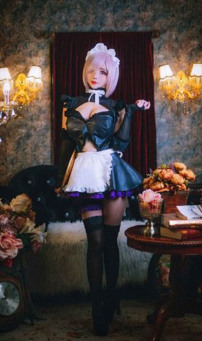 网荭Coser@rioko凉凉子 玛修 在现浏览