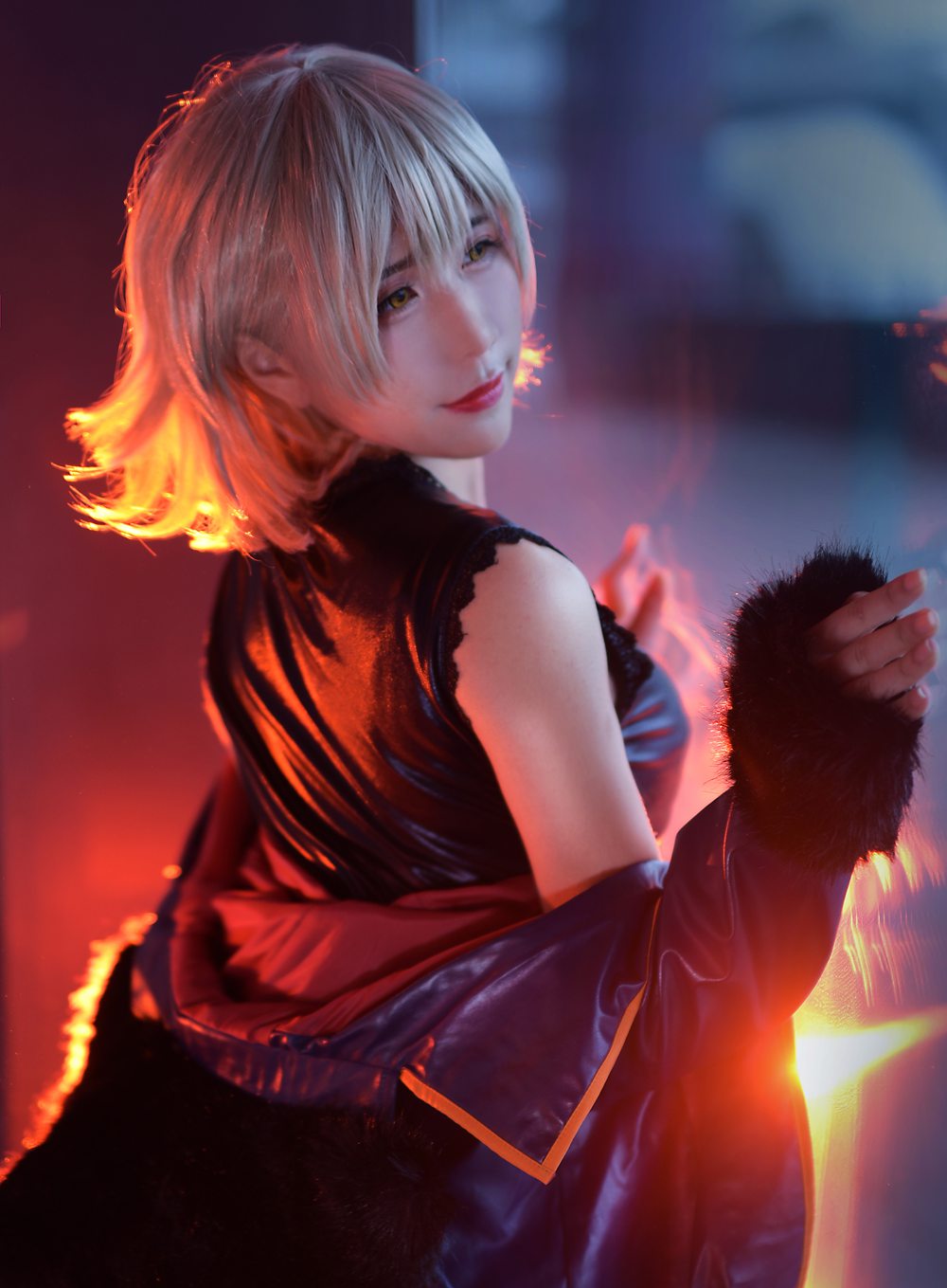 网荭Coser@九曲Jean 黑贞德 在现浏览第2张