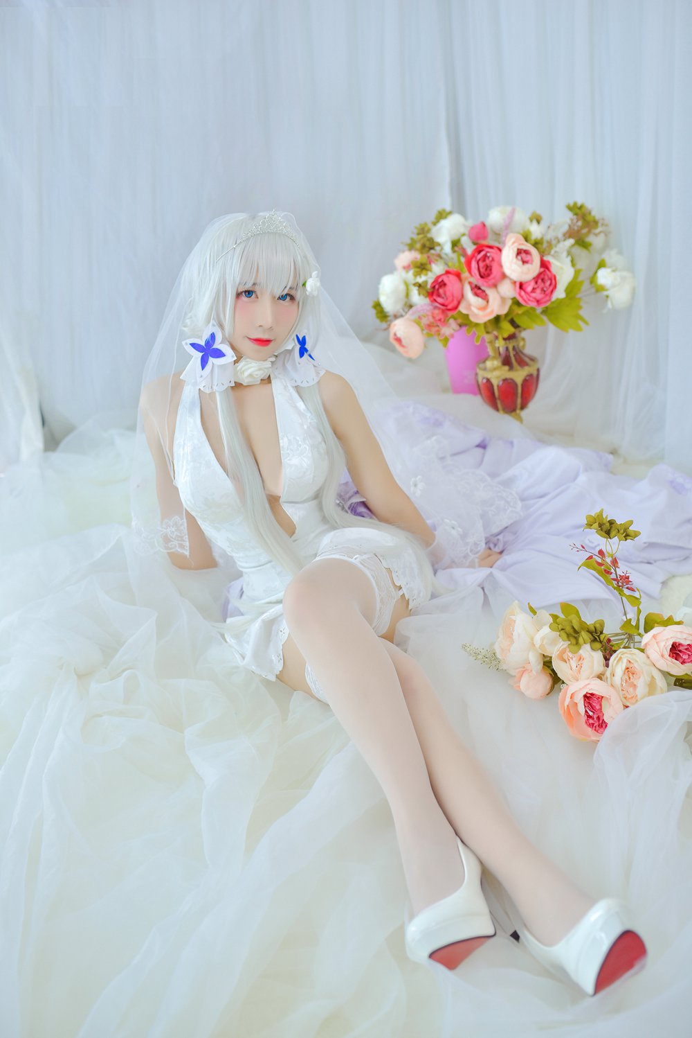 网荭Coser@九曲Jean 婚纱 在现浏览第5张