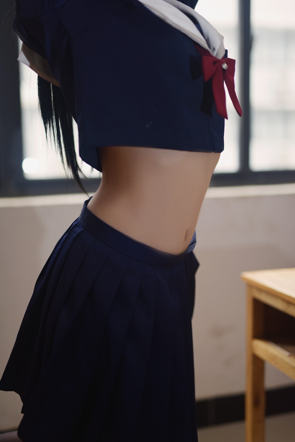 网荭Coser@九曲Jean JK露脐至服 在现浏览第5张