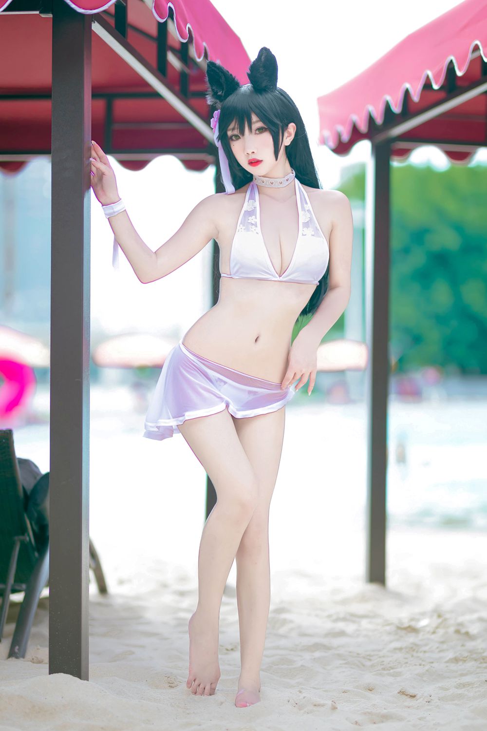 微博红人Coser@鬼畜摇 泳装 在现浏览第2张