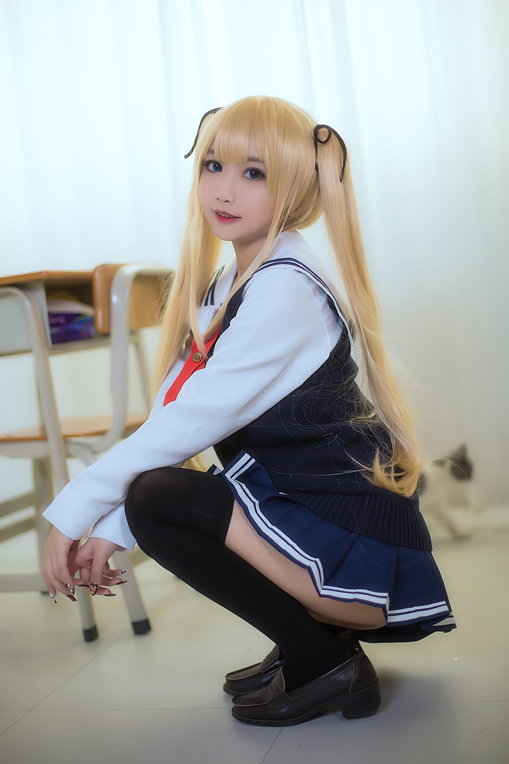 微博红人Coser@鬼畜摇 校服 在现浏览第3张