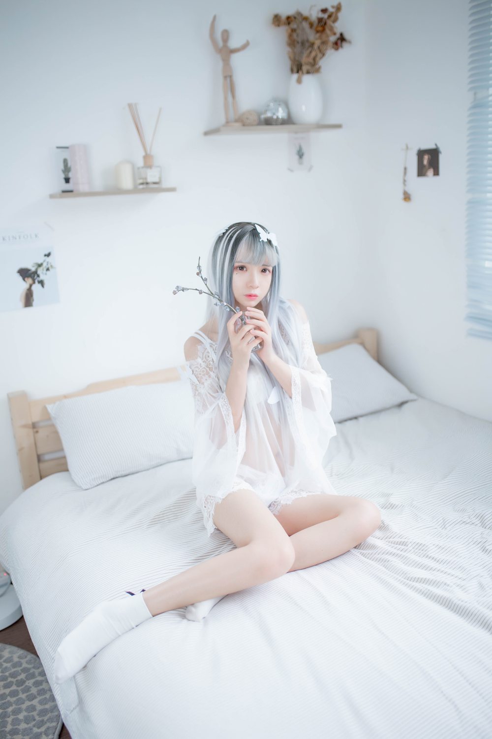 网荭Coser@疯猫ss 白纱 在现浏览第3张