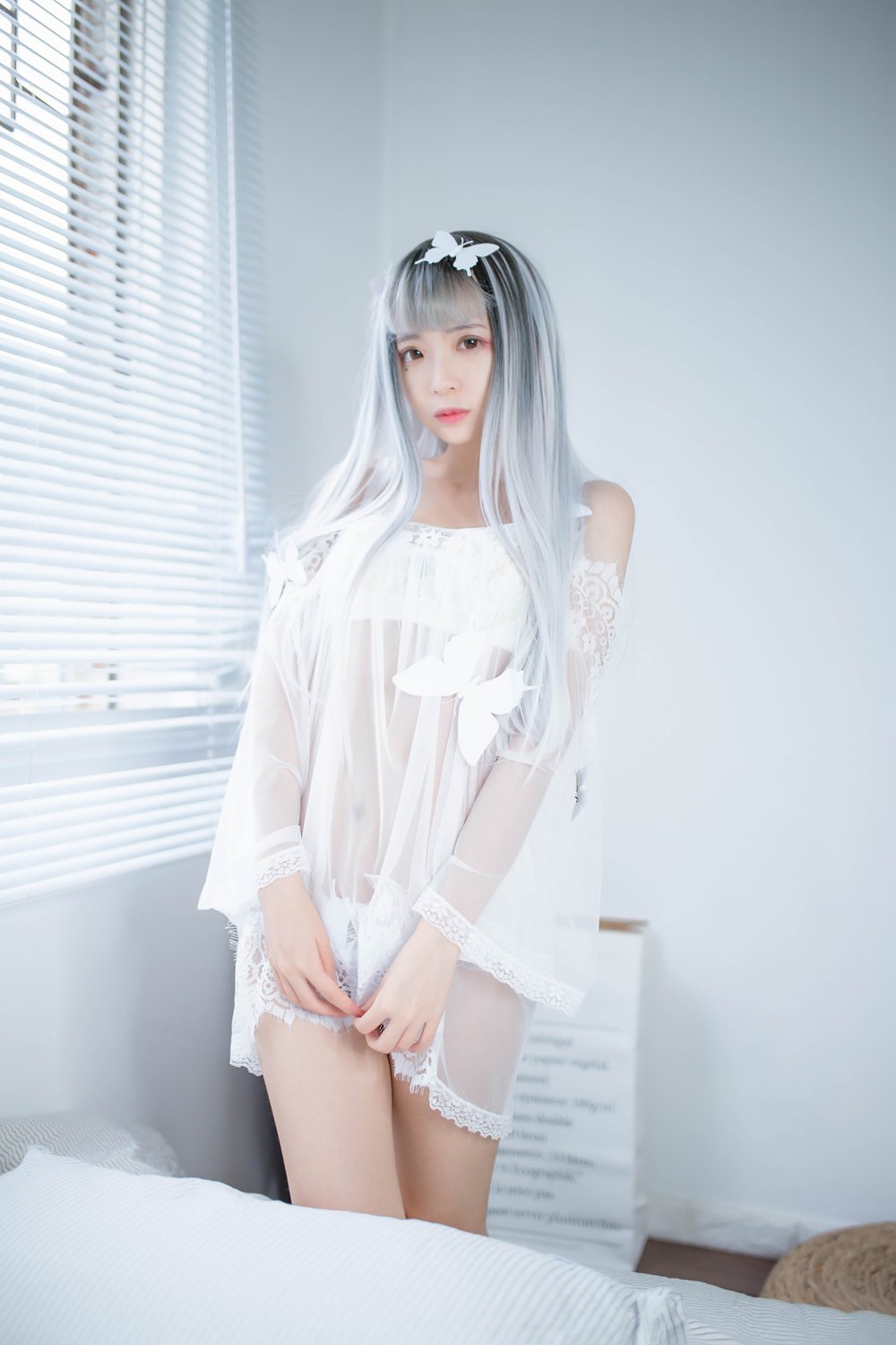 网荭Coser@疯猫ss 白纱 在现浏览第4张