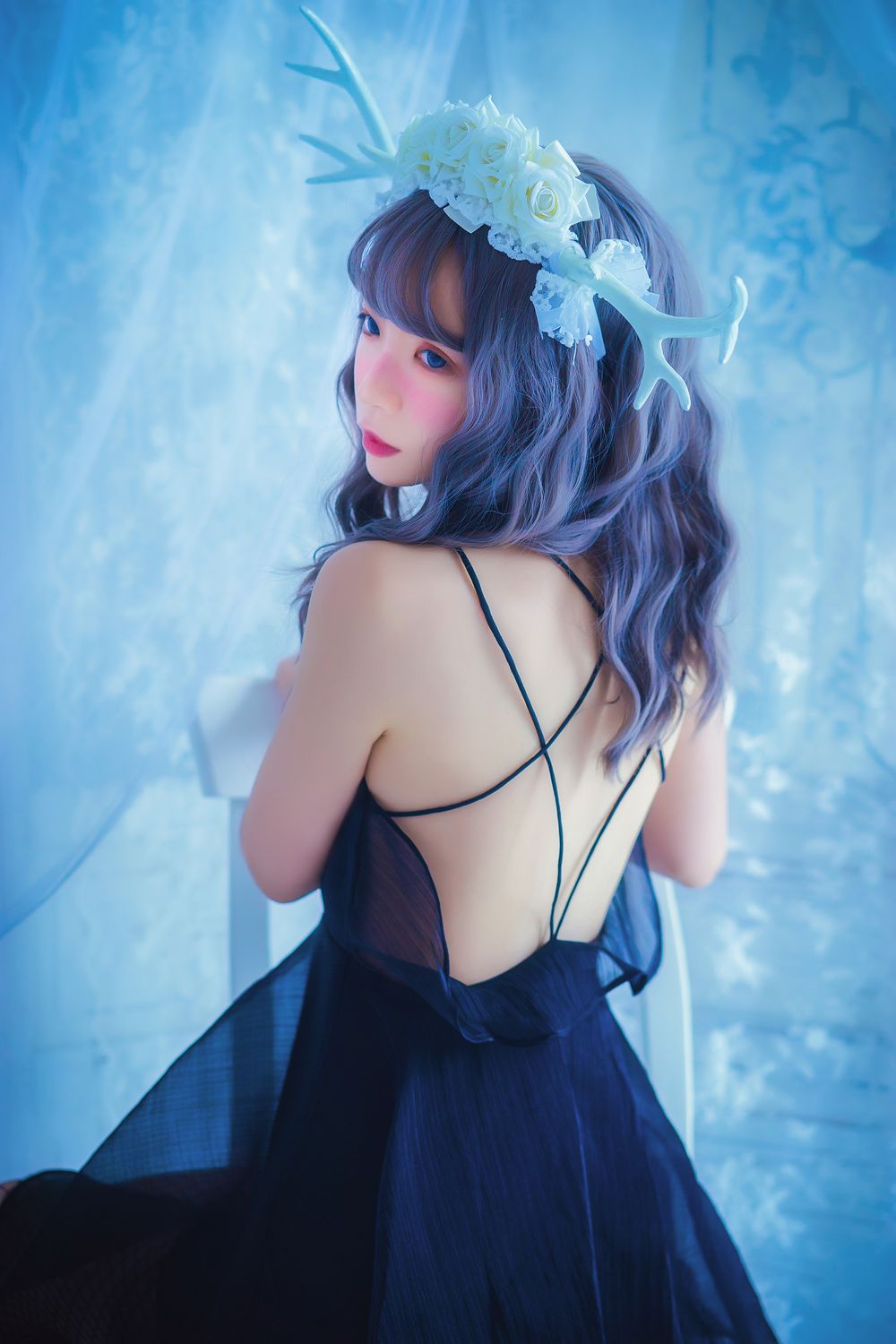 网荭Coser@疯猫ss 黑裙 在现浏览第2张