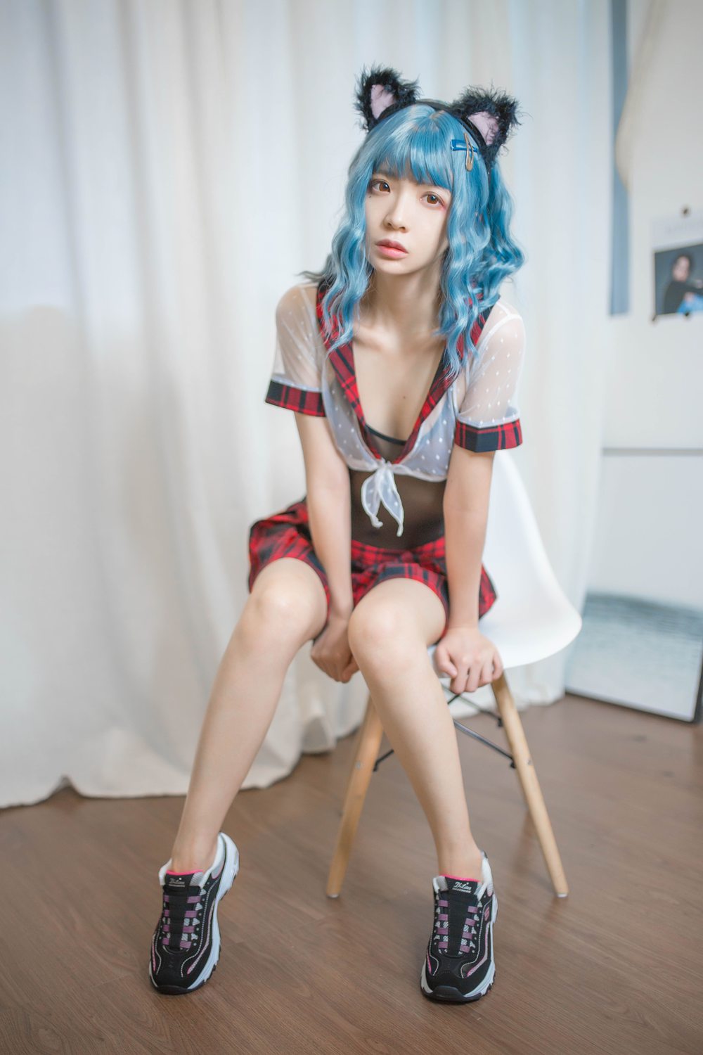 网荭Coser@疯猫ss 蓝发 在现浏览第4张