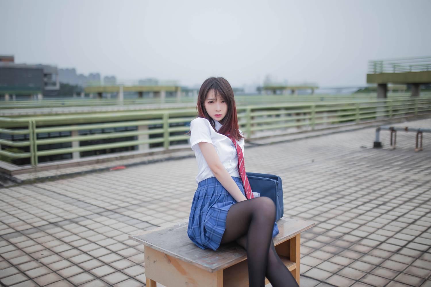 网荭Coser@疯猫ss 天台JK 在现浏览第2张