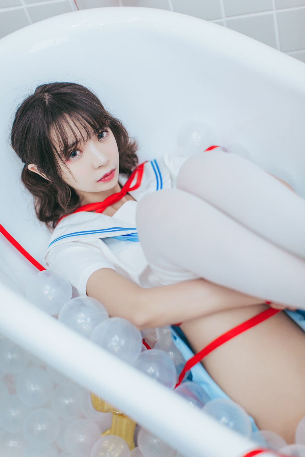 网荭Coser@疯猫ss 浴室JK 在现浏览第4张