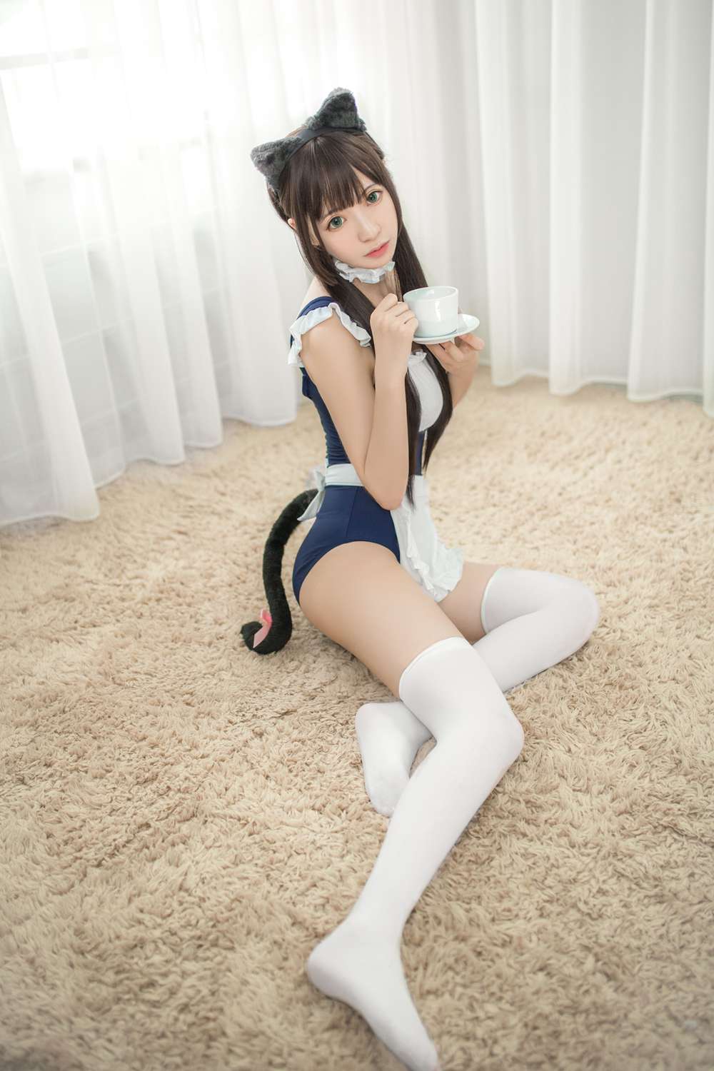 网荭Coser@疯猫ss 猫死库水 在现浏览第1张