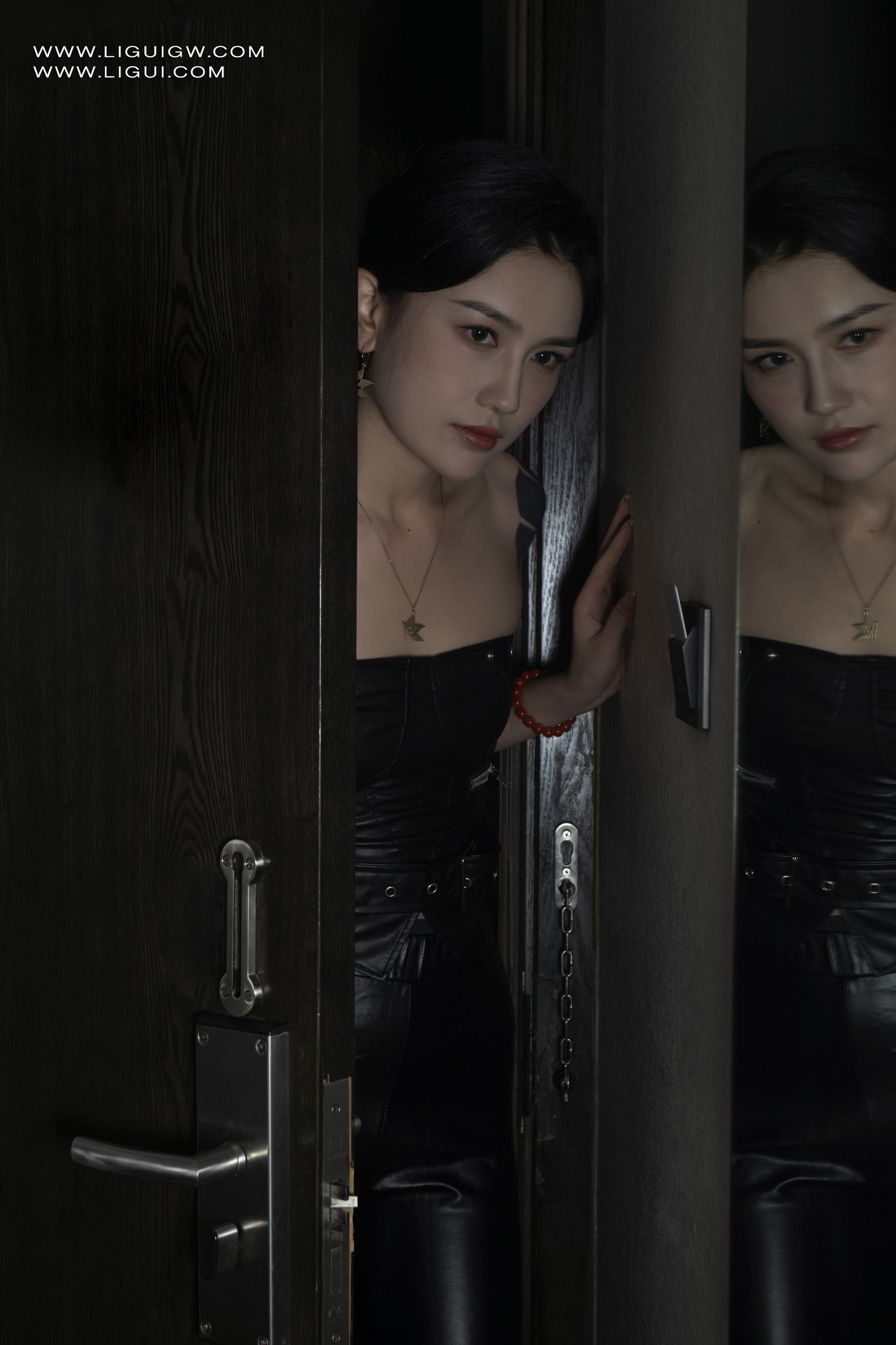 [Ligui丽柜] 2025.06.06 黑白交织-迷情束缚第8张